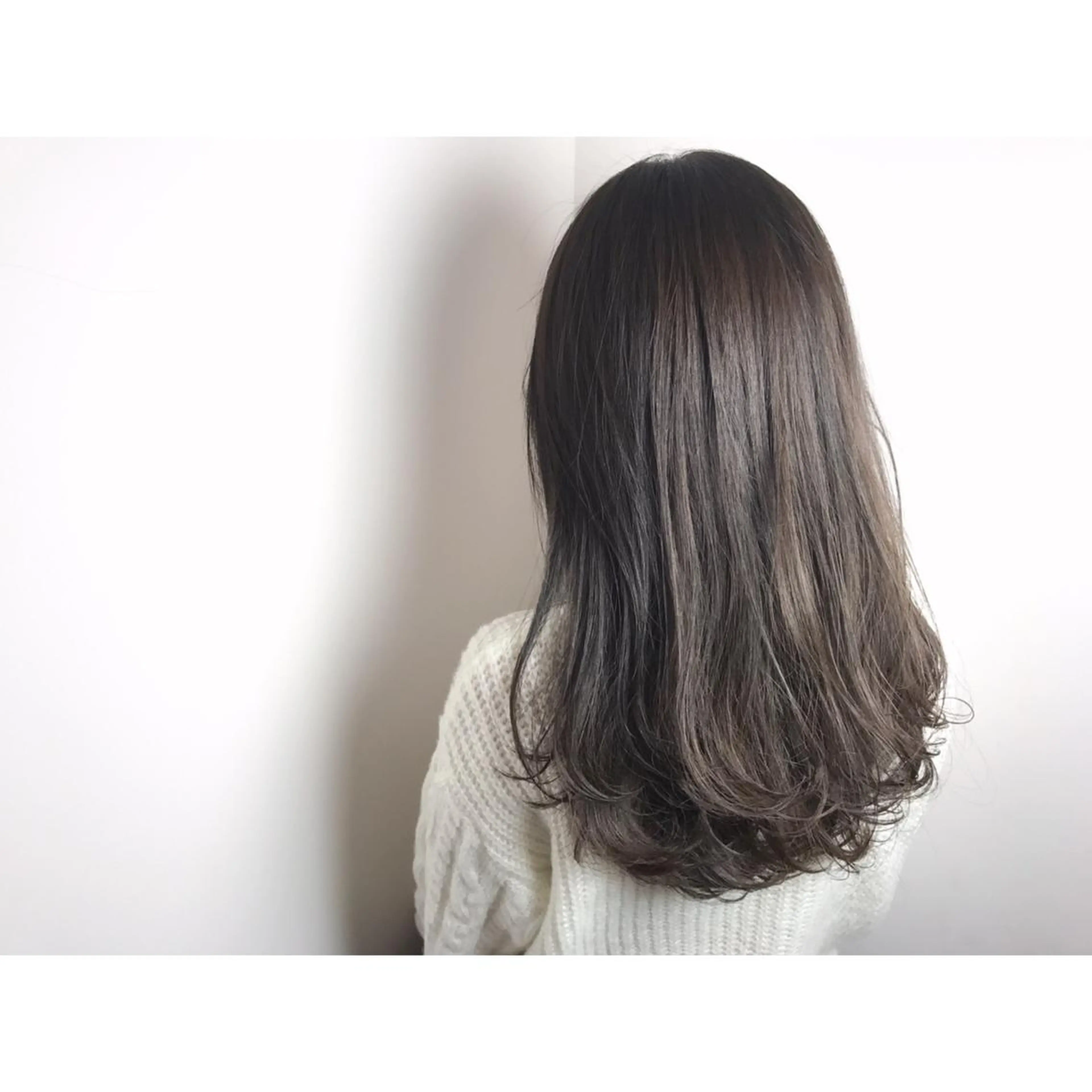 ロング カラー ブルーカラー ブルージュ ショート/レイヤー なら石井知希のヘアスタイル