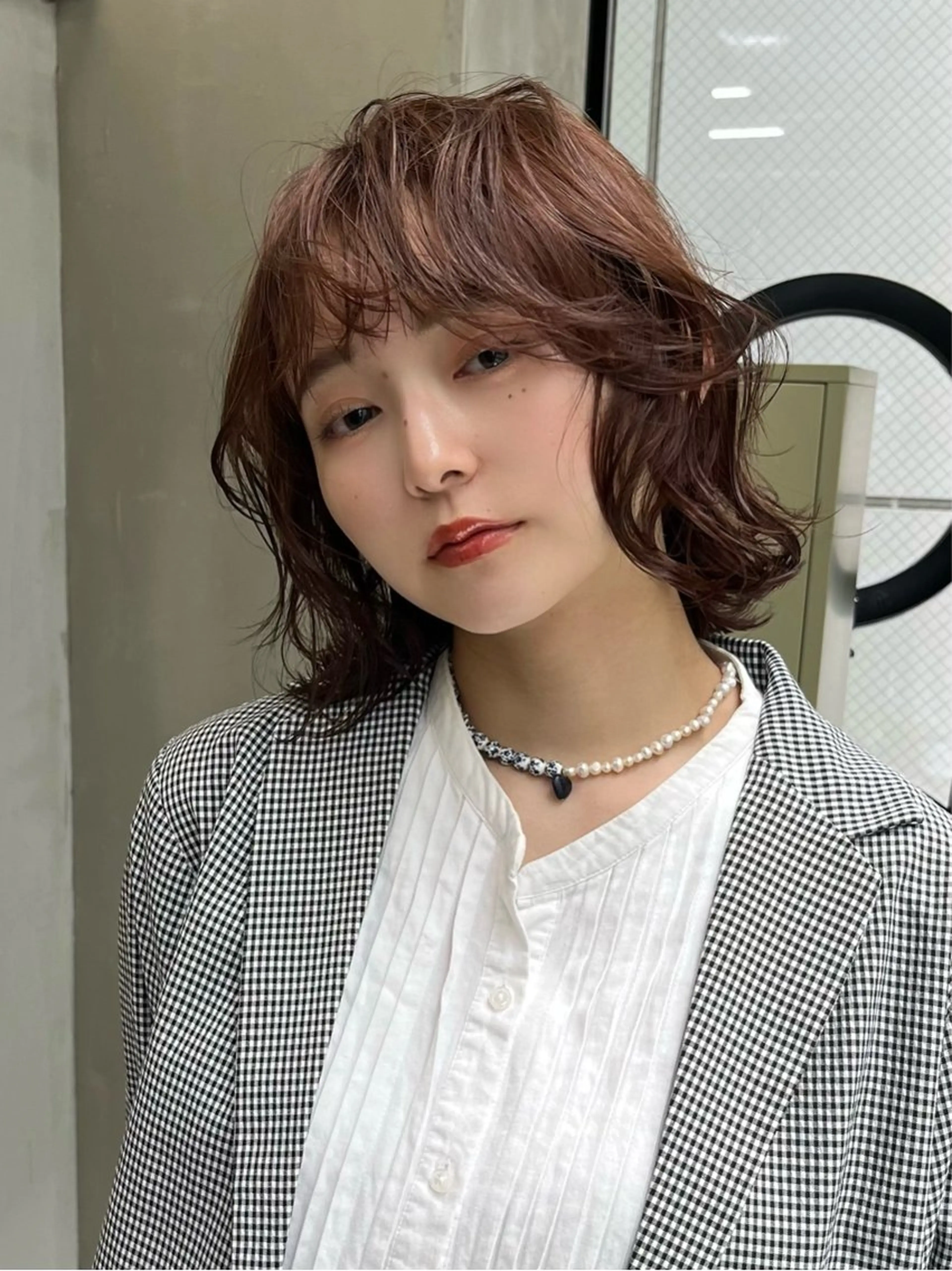ミディアム カラー イツク ⚡️ ルーツ/ハイトーンのヘアスタイル