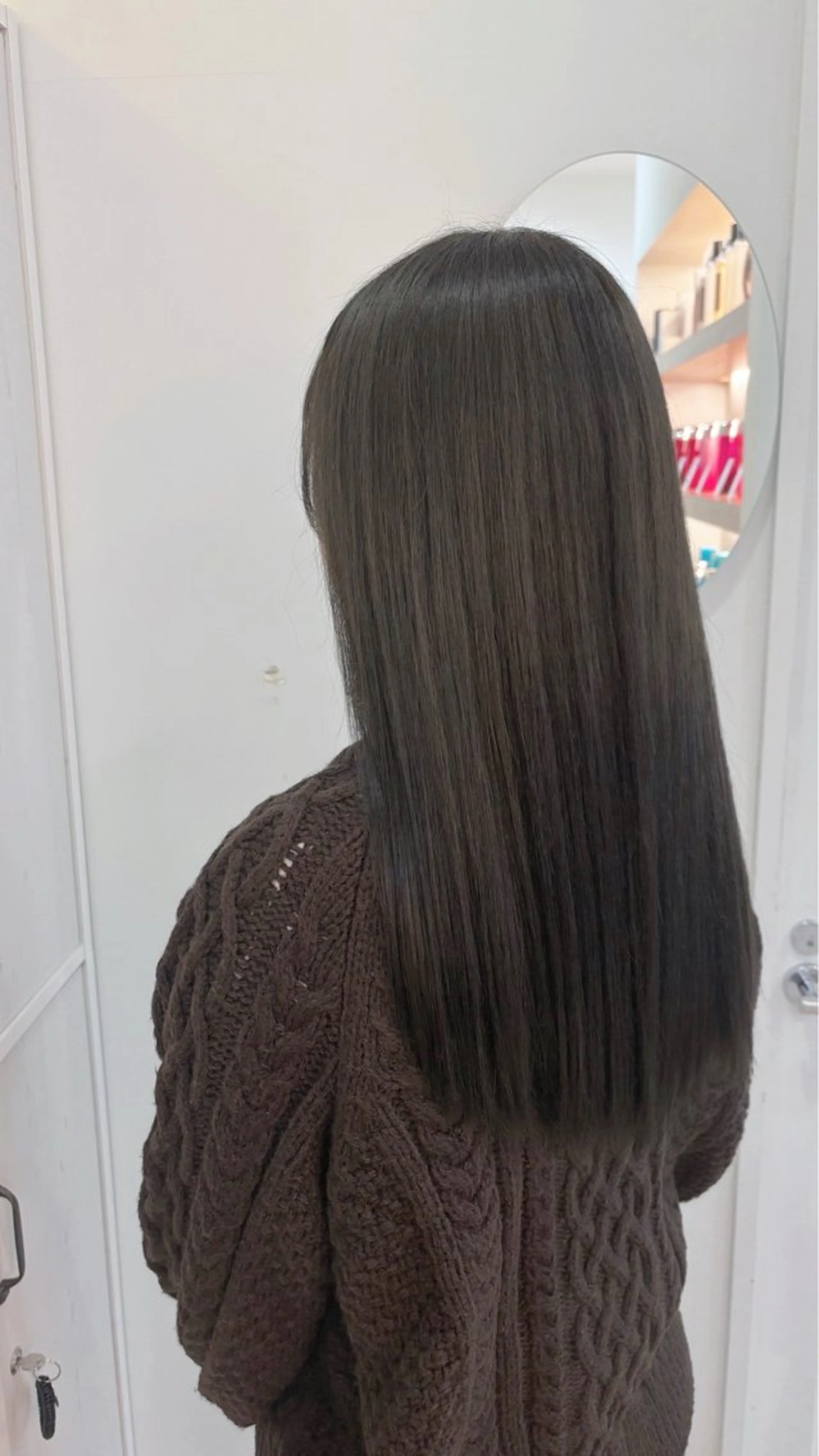 ロング カラー ブリーチ オリーブグレー 🫧髪質改善🫧 神田紗来のヘアスタイル