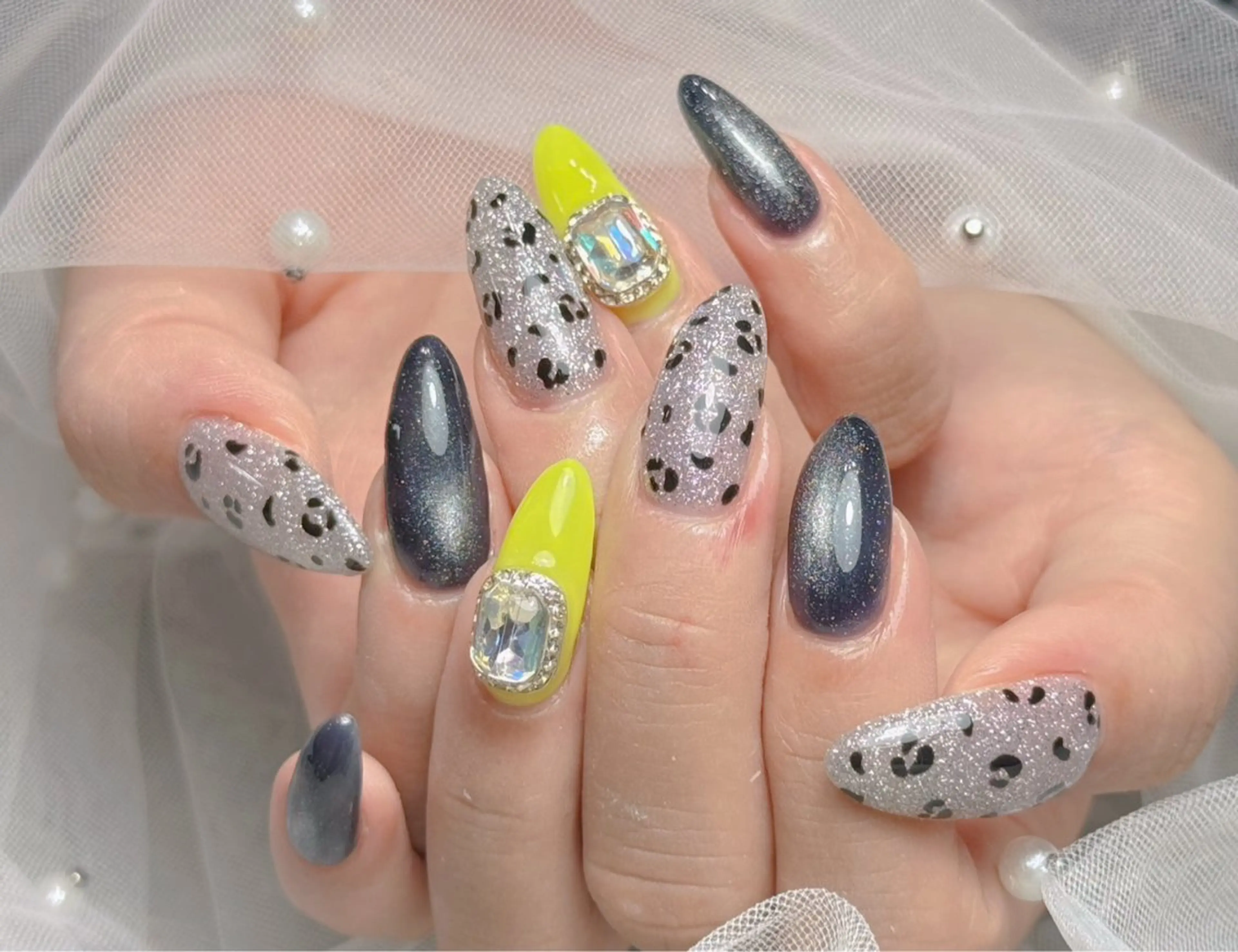 ネイル マジックミラー所属・マジック ミラーのネイルデザイン