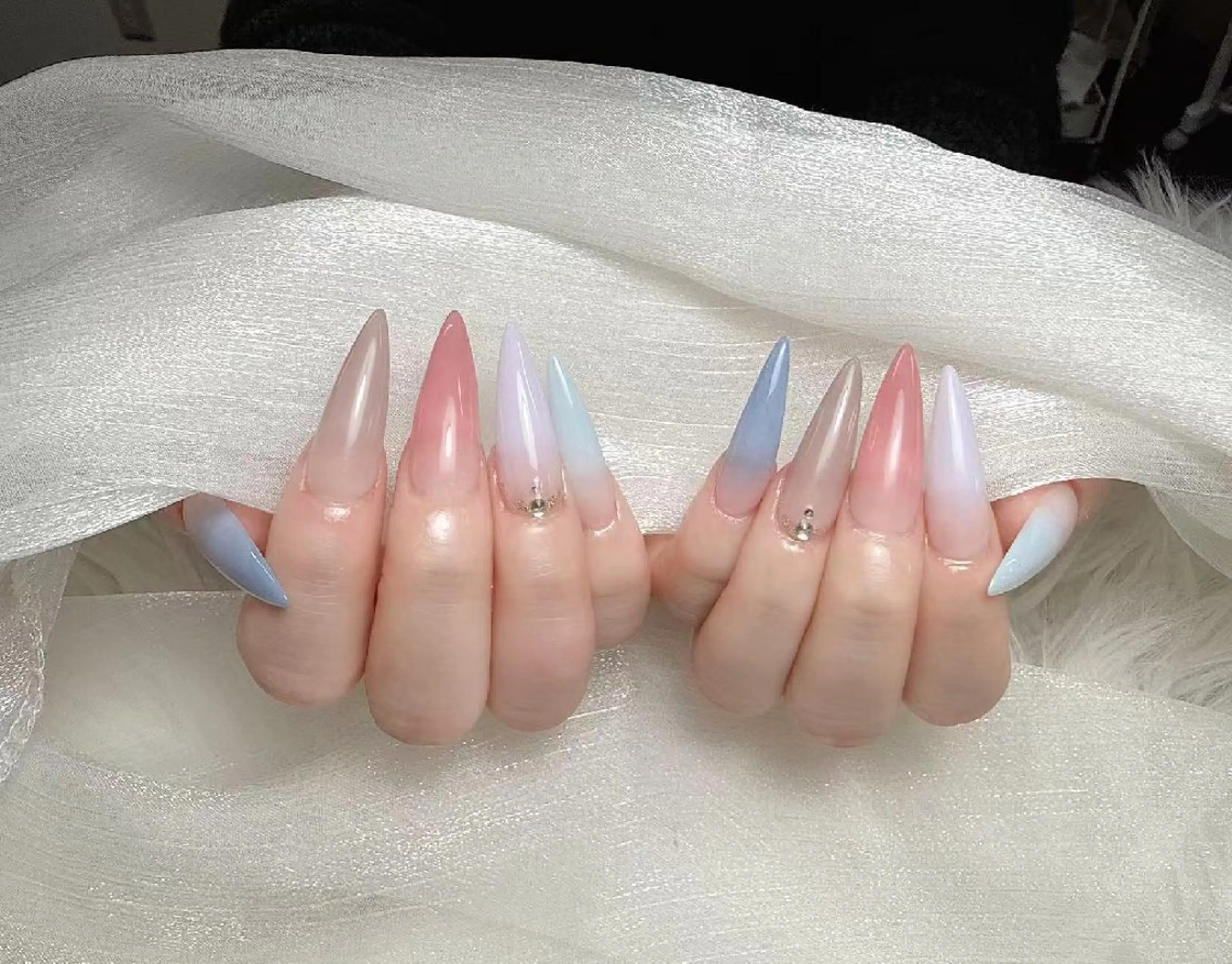 ネイル ENsalon AKIRAのネイルデザイン