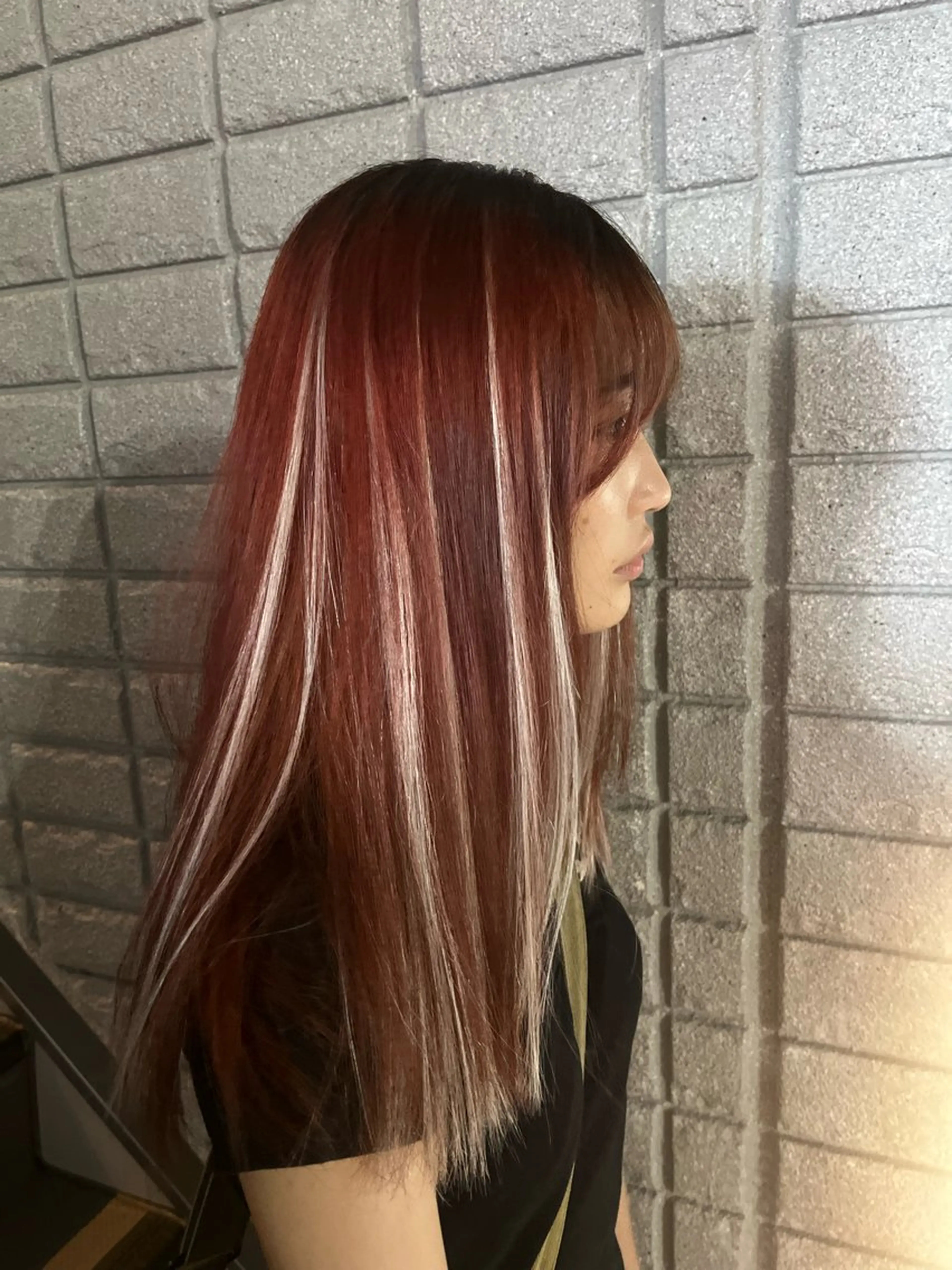 ロング デザインカラー🍬✨ 透明感カラー✨ナナのヘアスタイル