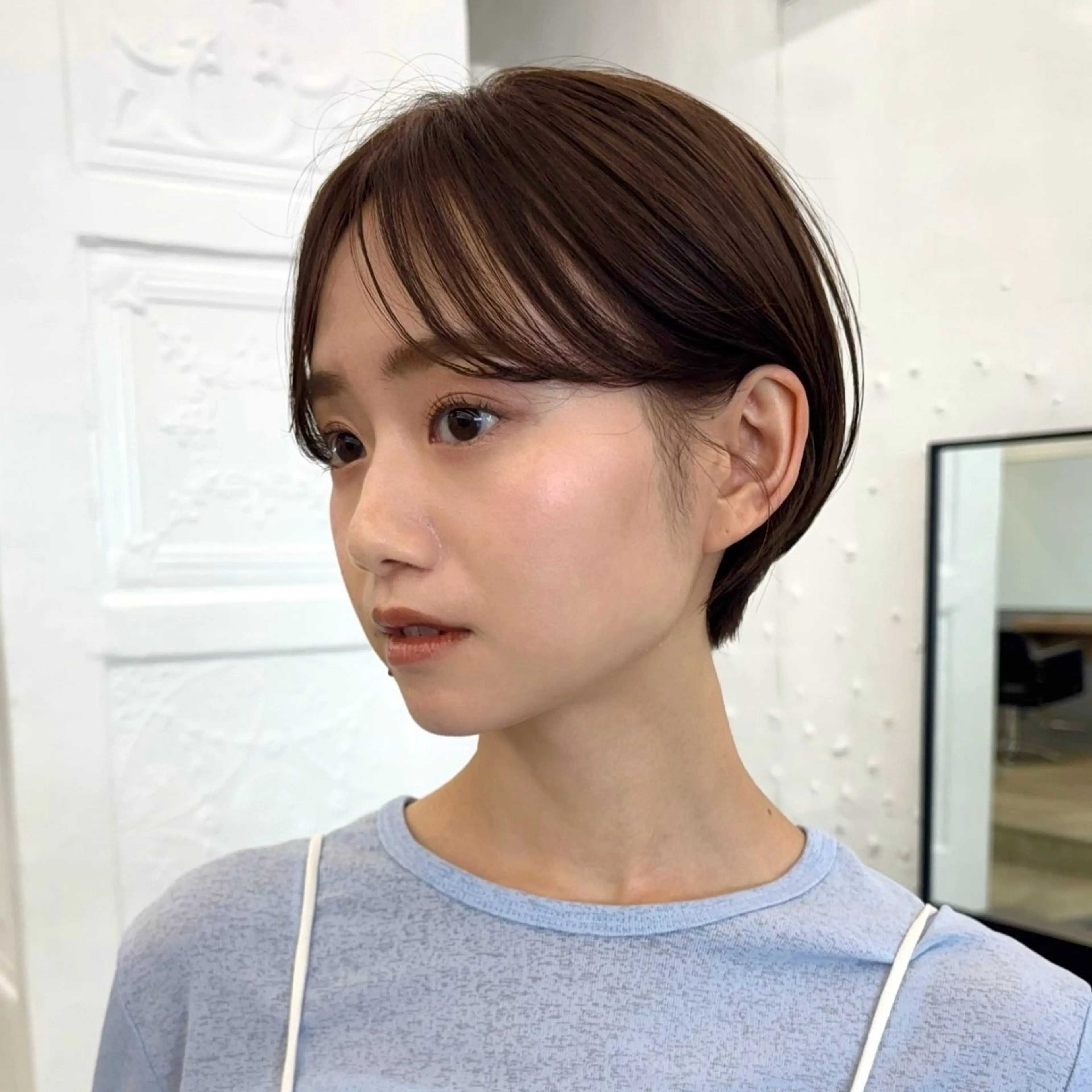 ショート カラー 丸みショート ベージュカラー ブリーチ 透明感カラー ブリーチなしカラー 顔まわり🥨レイヤー /透明感/まいなのヘアスタイル