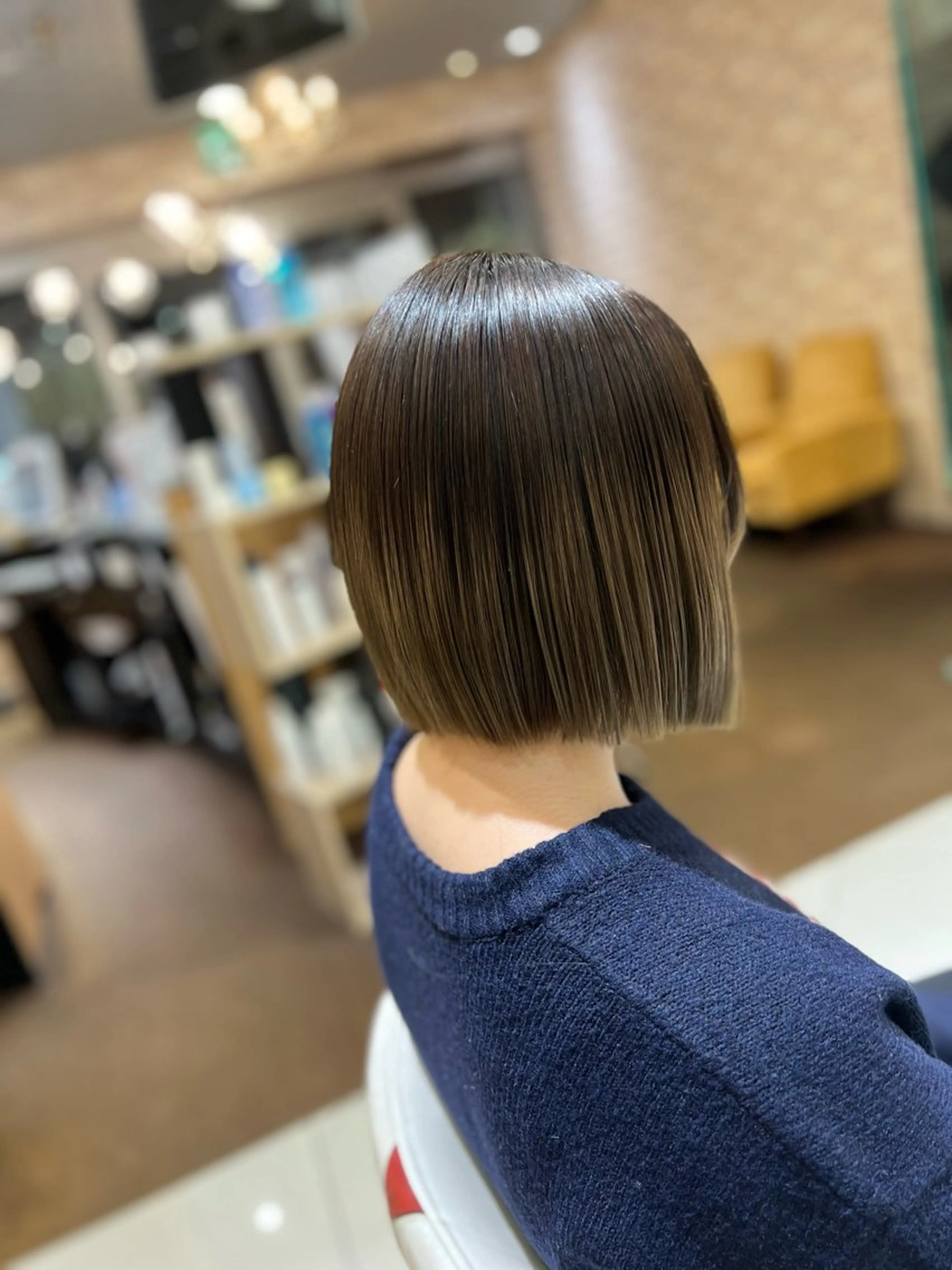 ミディアム ボブ ハイライト 髪質改善 韓国風ヘア レイヤーカット カット ヘアカラー トリートメント ボブ/ハイトーン髪質 改善/越谷✨クラモチのヘアスタイル