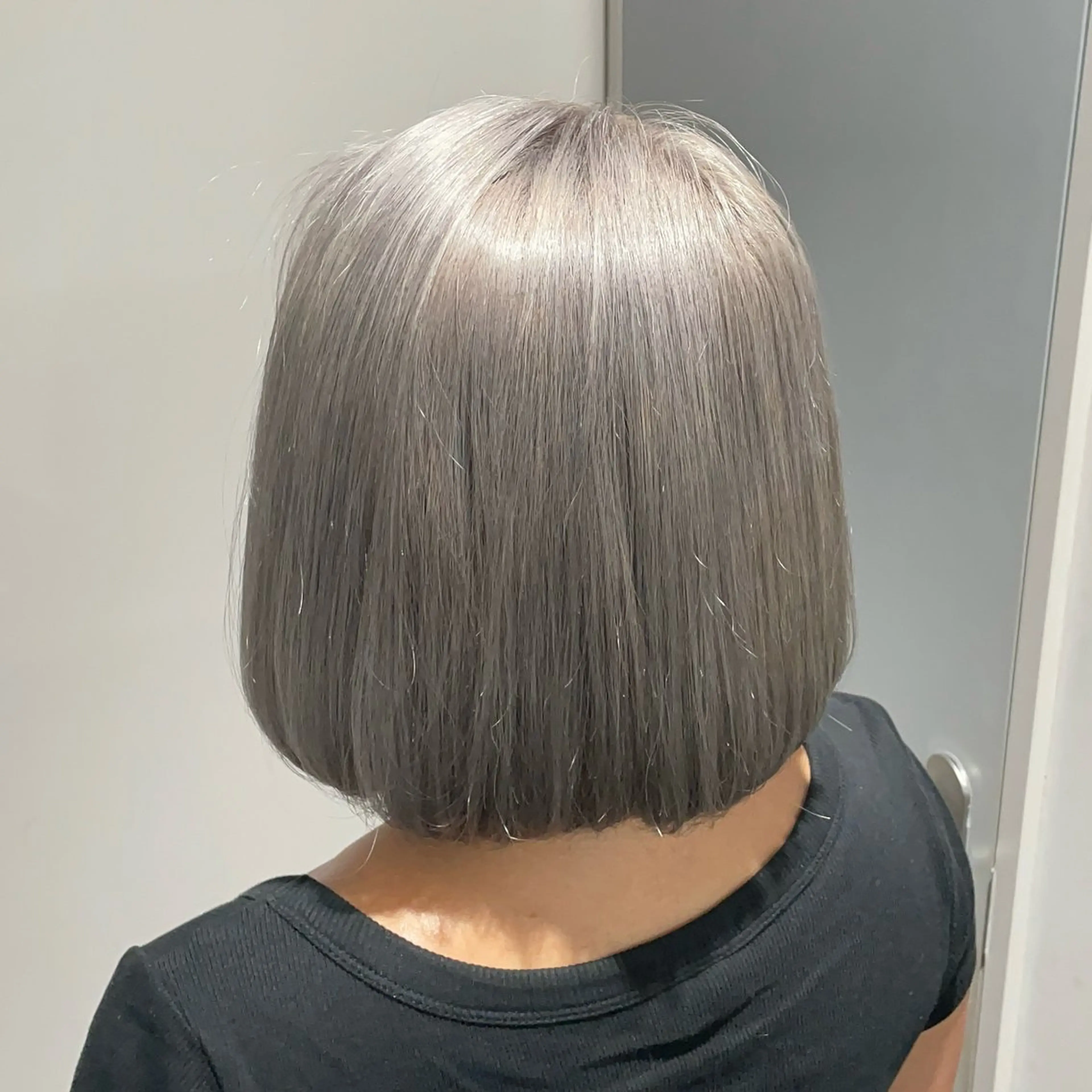 ミディアム カラー カット ヘアカラー トリートメント REINA ISHIDOのヘアスタイル