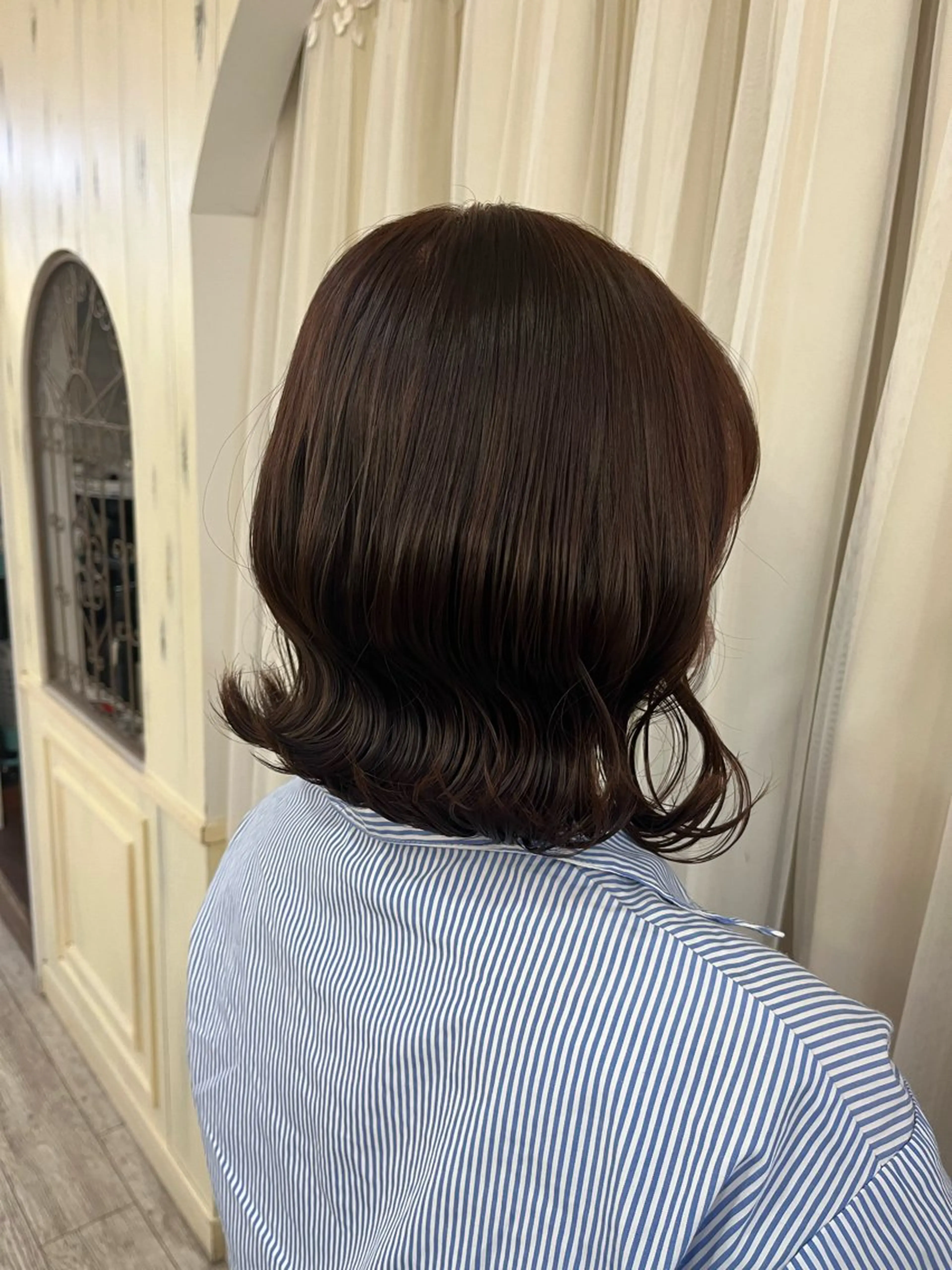 ショート カラー レッドカラー 金城 麗華のヘアスタイル