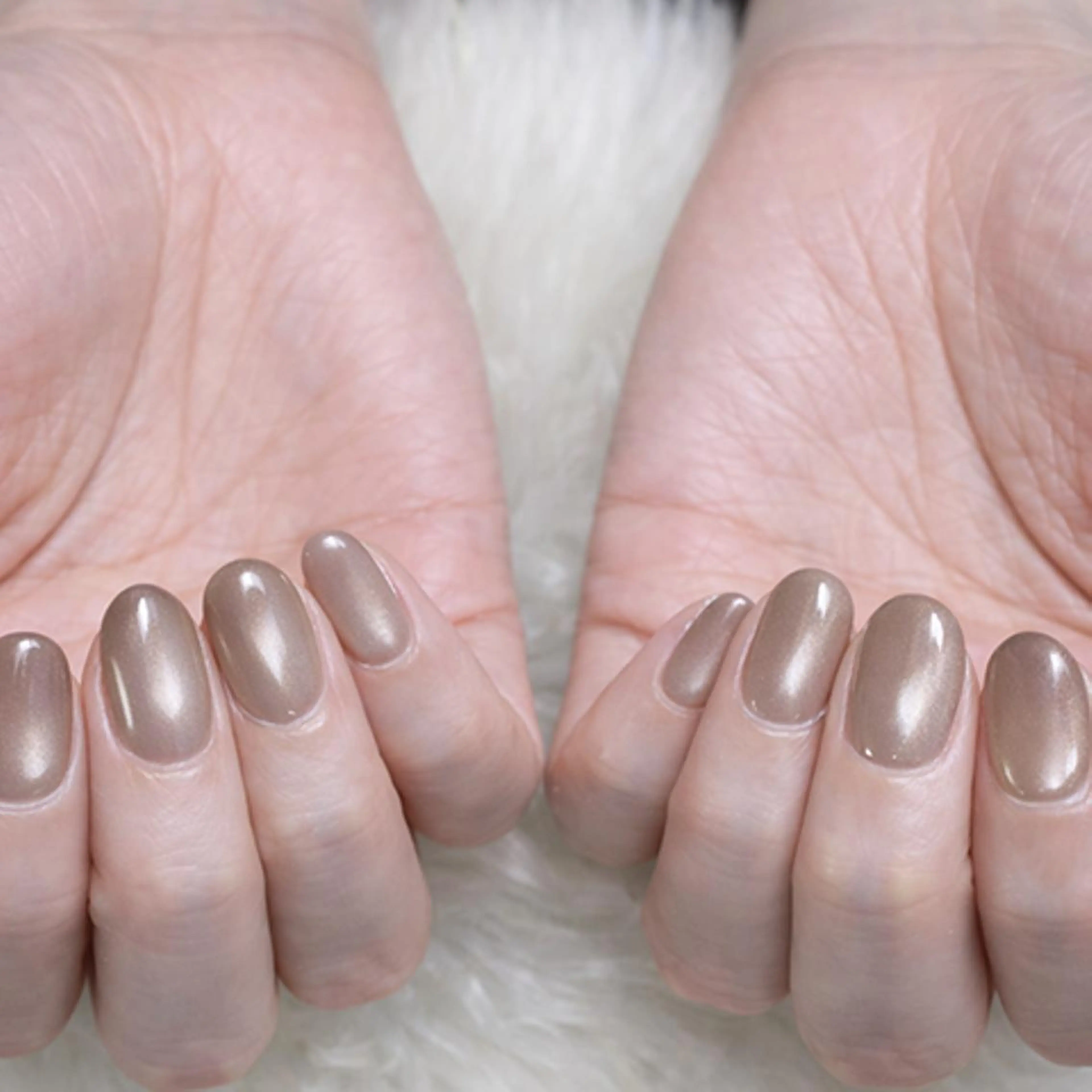 ネイル マグネットネイル マグネットワンカラー ワンカラーネイル ハンドネイル Miku. Nのネイルデザイン