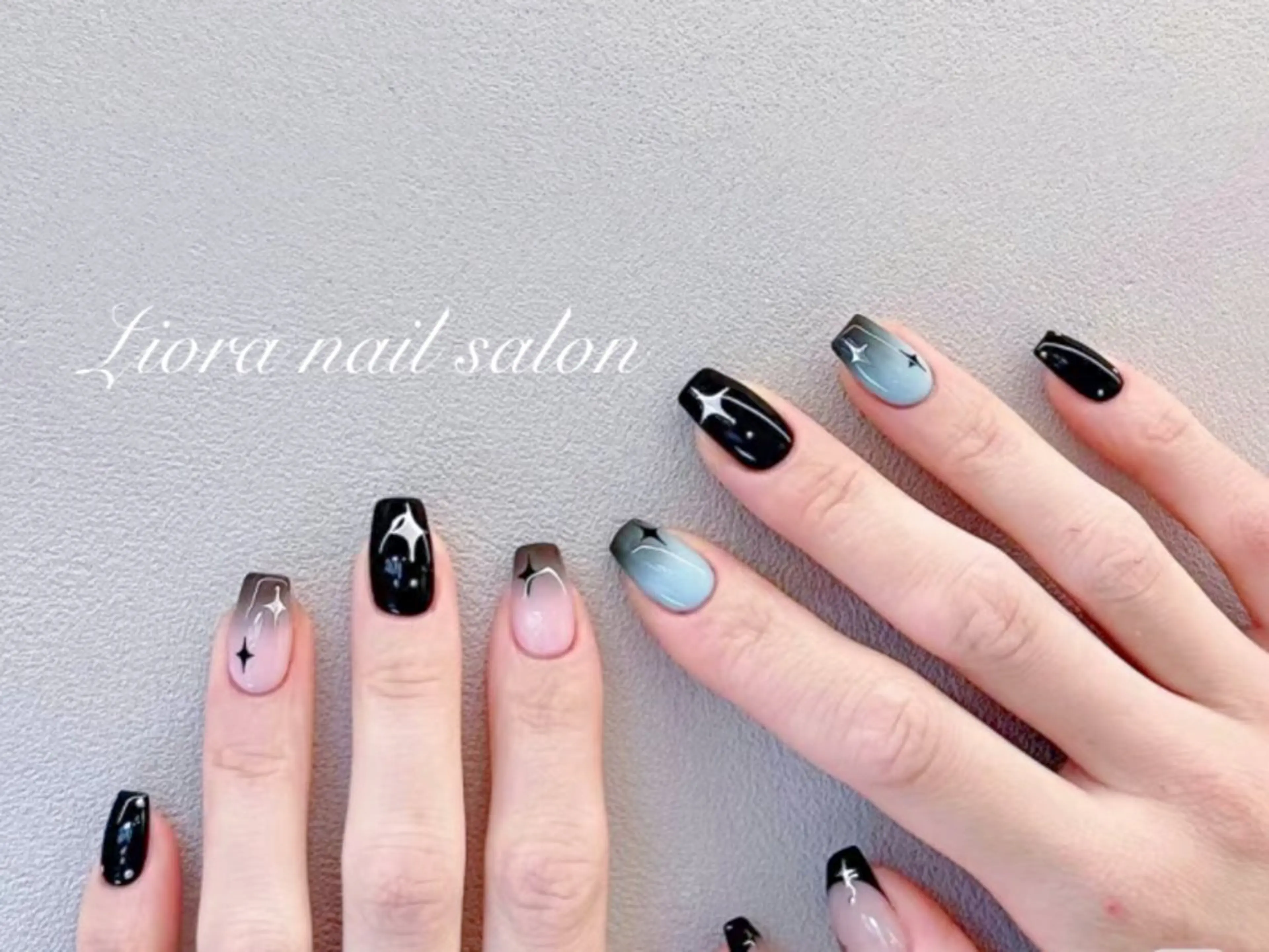 ネイル フレンチネイル ジェルネイル ガーリー グラデーション キラキラネイル ハンドネイル Liora nail スカルプ専門店のネイルデザイン