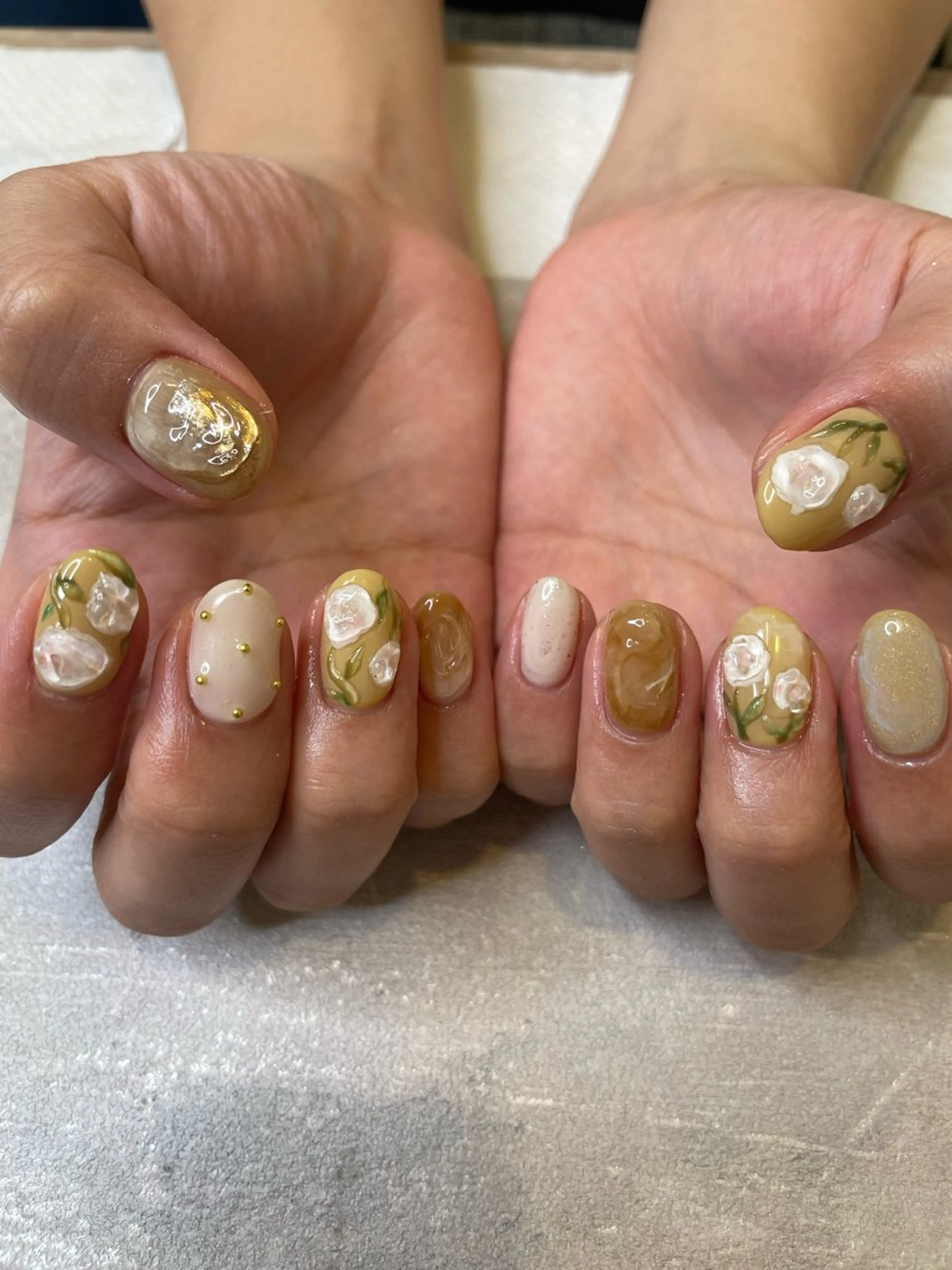 ネイル フラワーネイル ニュアンスネイル ぷっくりネイル ハンドネイル KULIN Kanaのマツエク・マツパデザイン