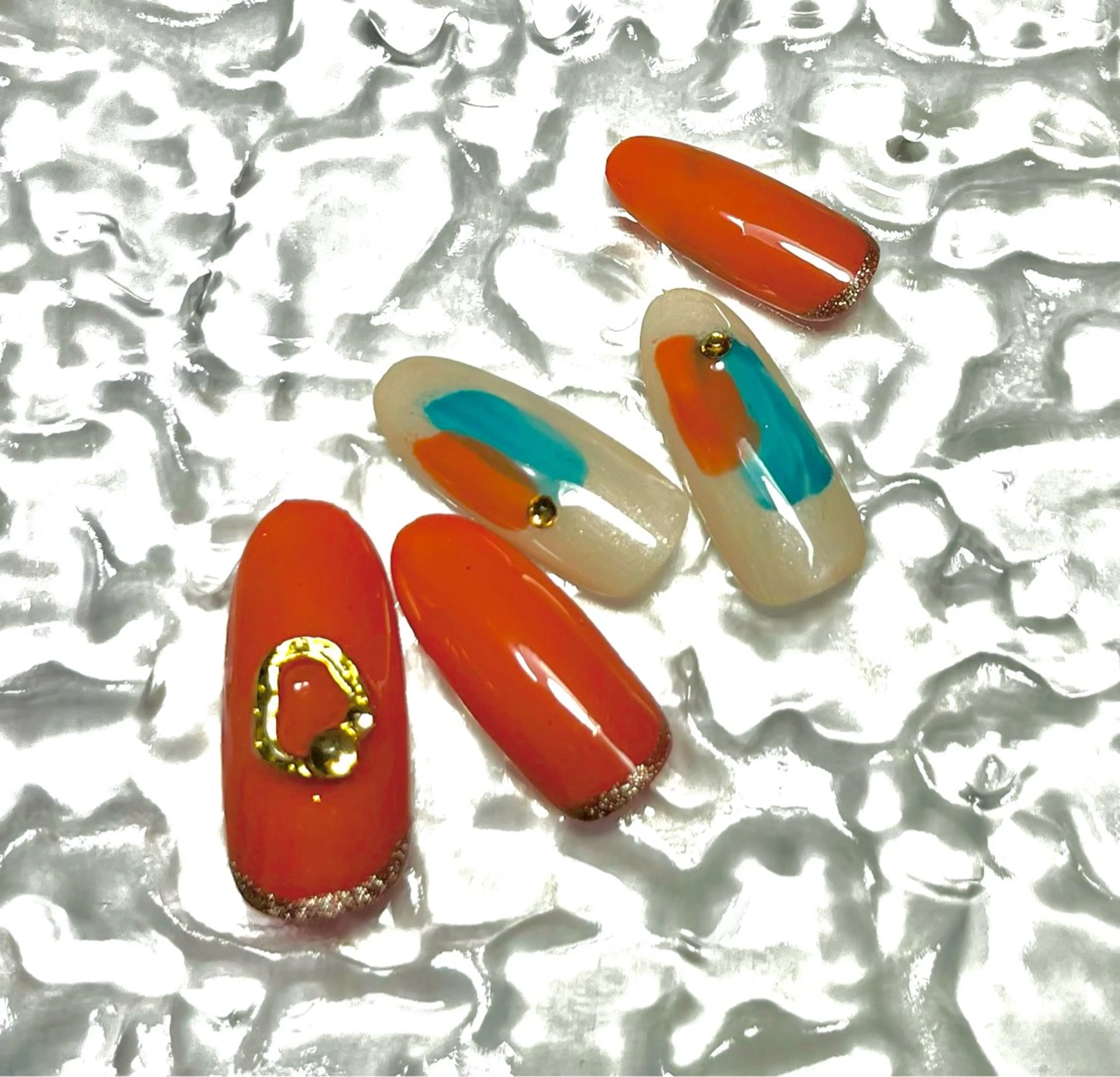 ネイル ニュアンスネイル ルル ソレイユのネイルデザイン