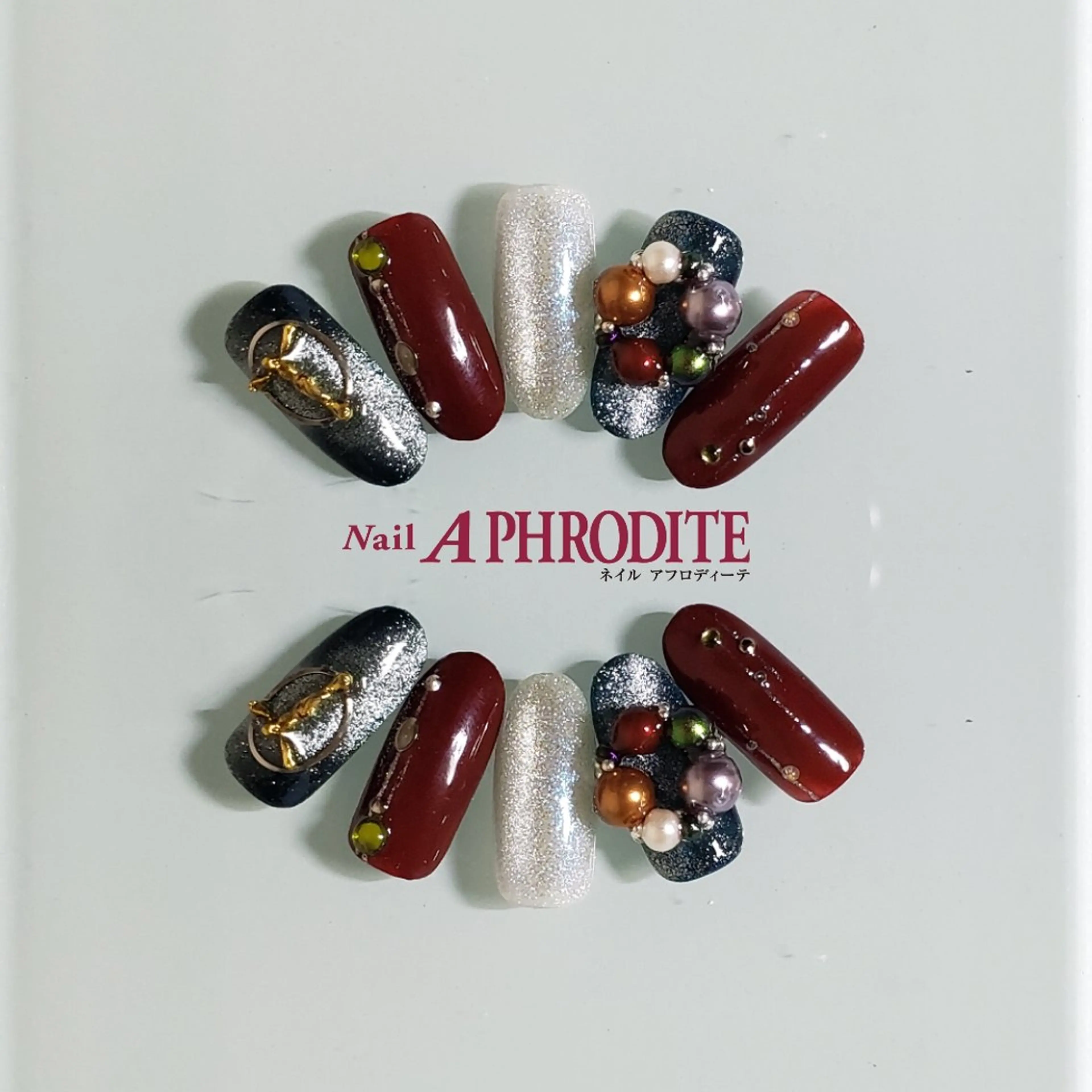 ネイル ジェルネイル ニュアンスネイル スカルプネイル ソフトジェル ネイルチップ ハンドネイル Nail Aphroditeのネイルデザイン
