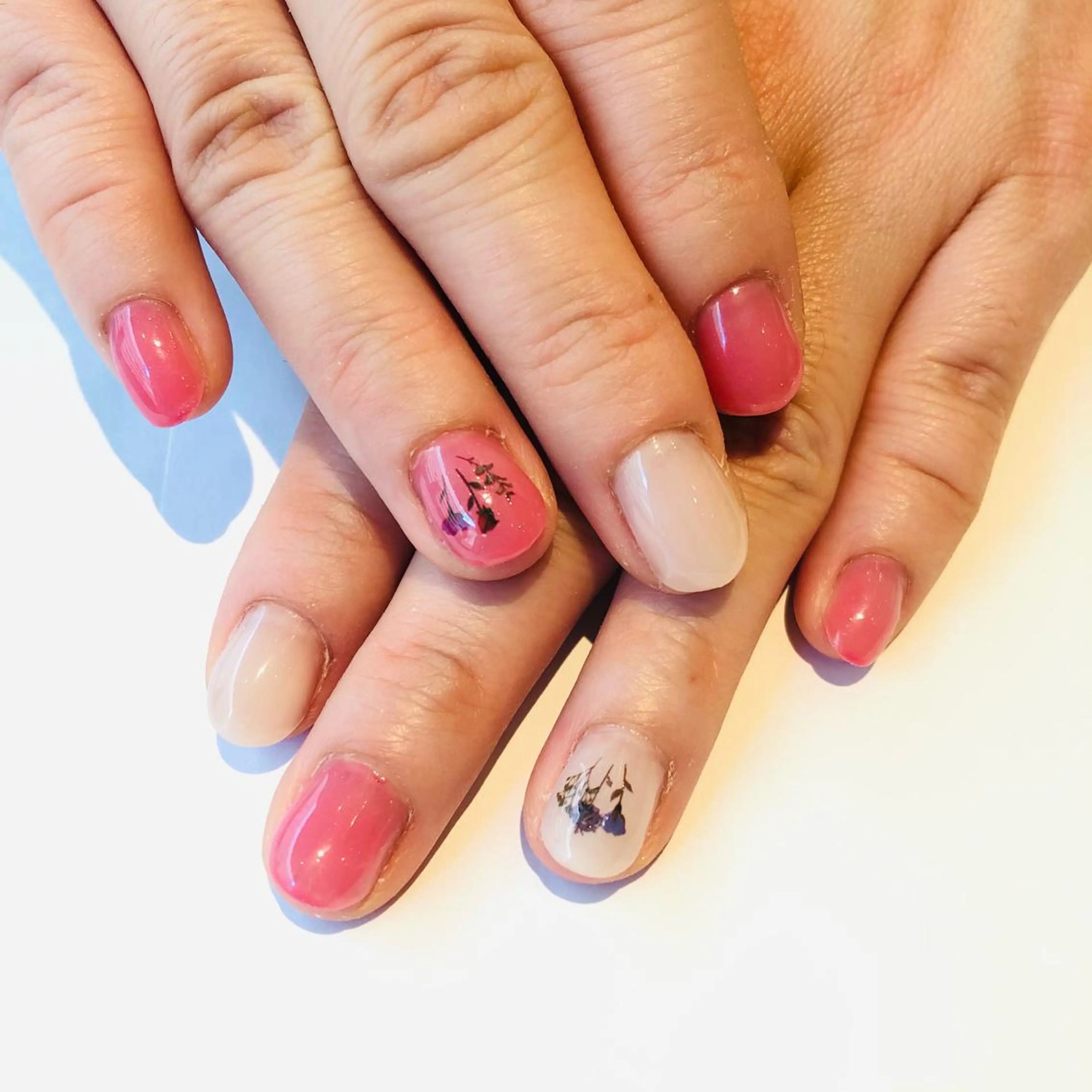 ネイル クリアネイル ハンドネイル 大阪福島韓国束感まつ げ Sayaka🤍のマツエク・マツパデザイン