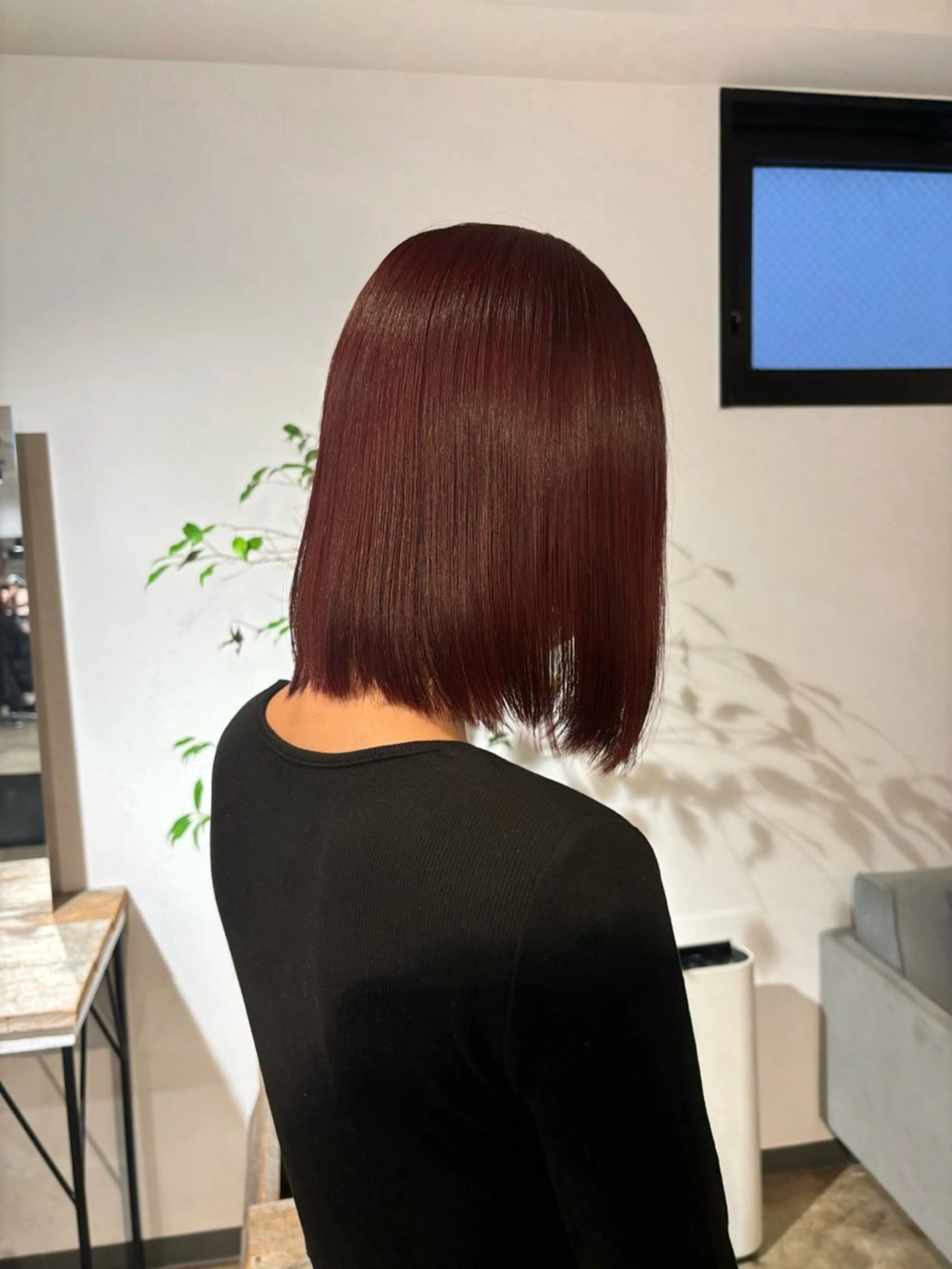 セミロング カラー アディクシーカラー ブリーチ ボルドーカラー ケアカラー ダブルカラー 暖色カラー🍒 ケアブリーチ/akiのヘアスタイル