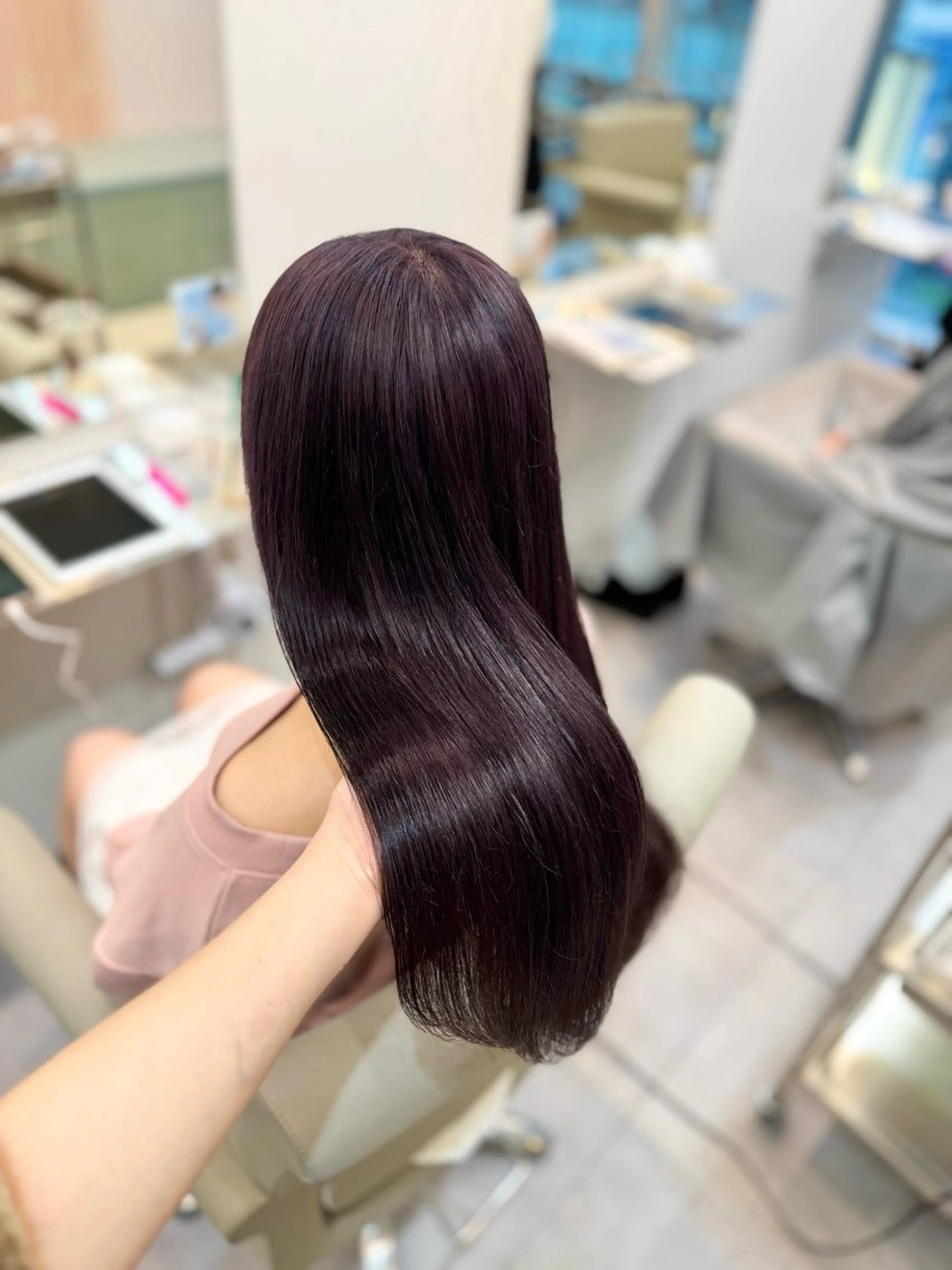 ロング カラー amane໒꒱うる艶 ブリーチ透明感カラーのヘアスタイル