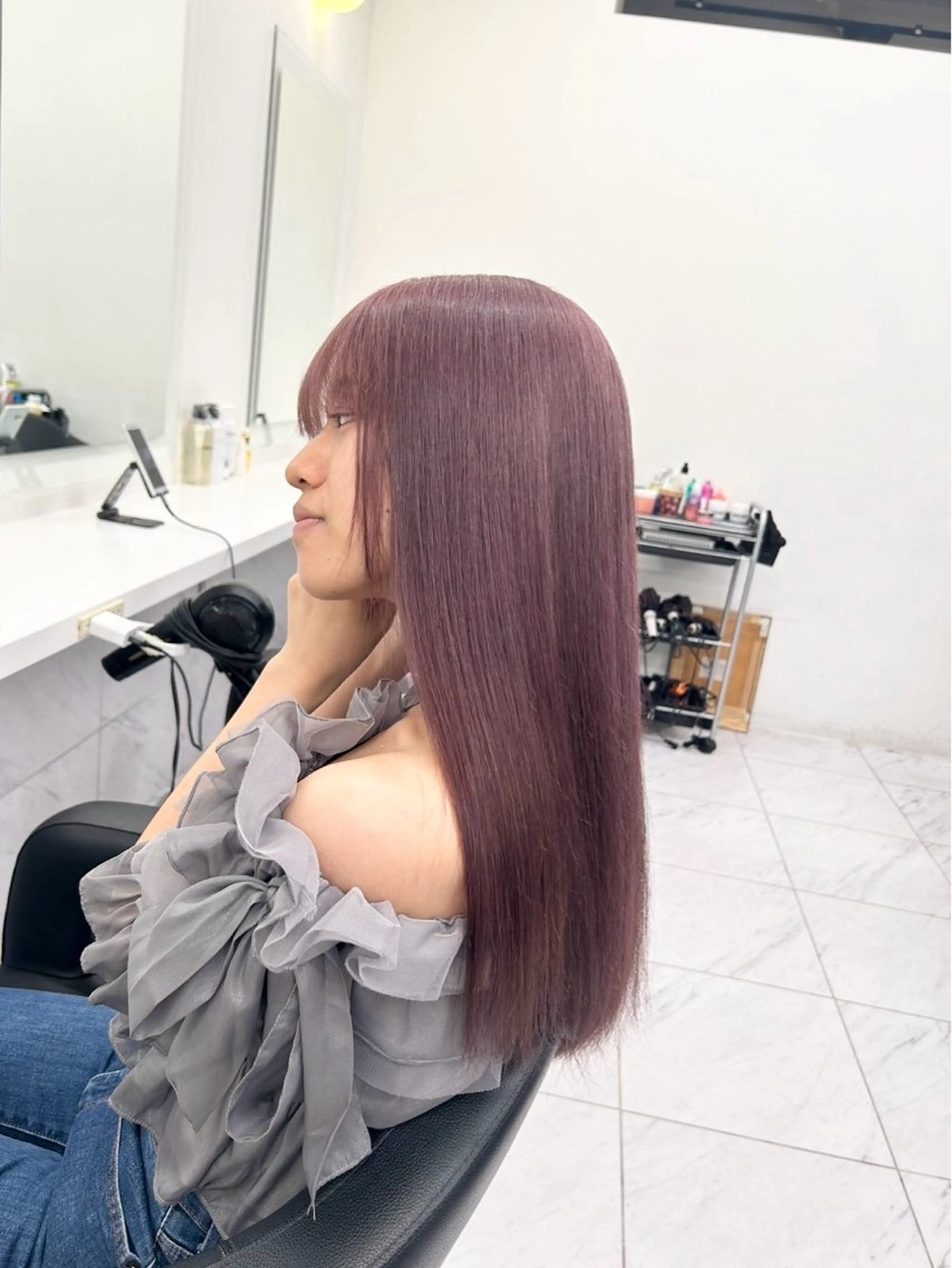 カラー ヘアカラー トリートメント 透明感ベージュ🤎 ナチュラルレイヤーのヘアスタイル