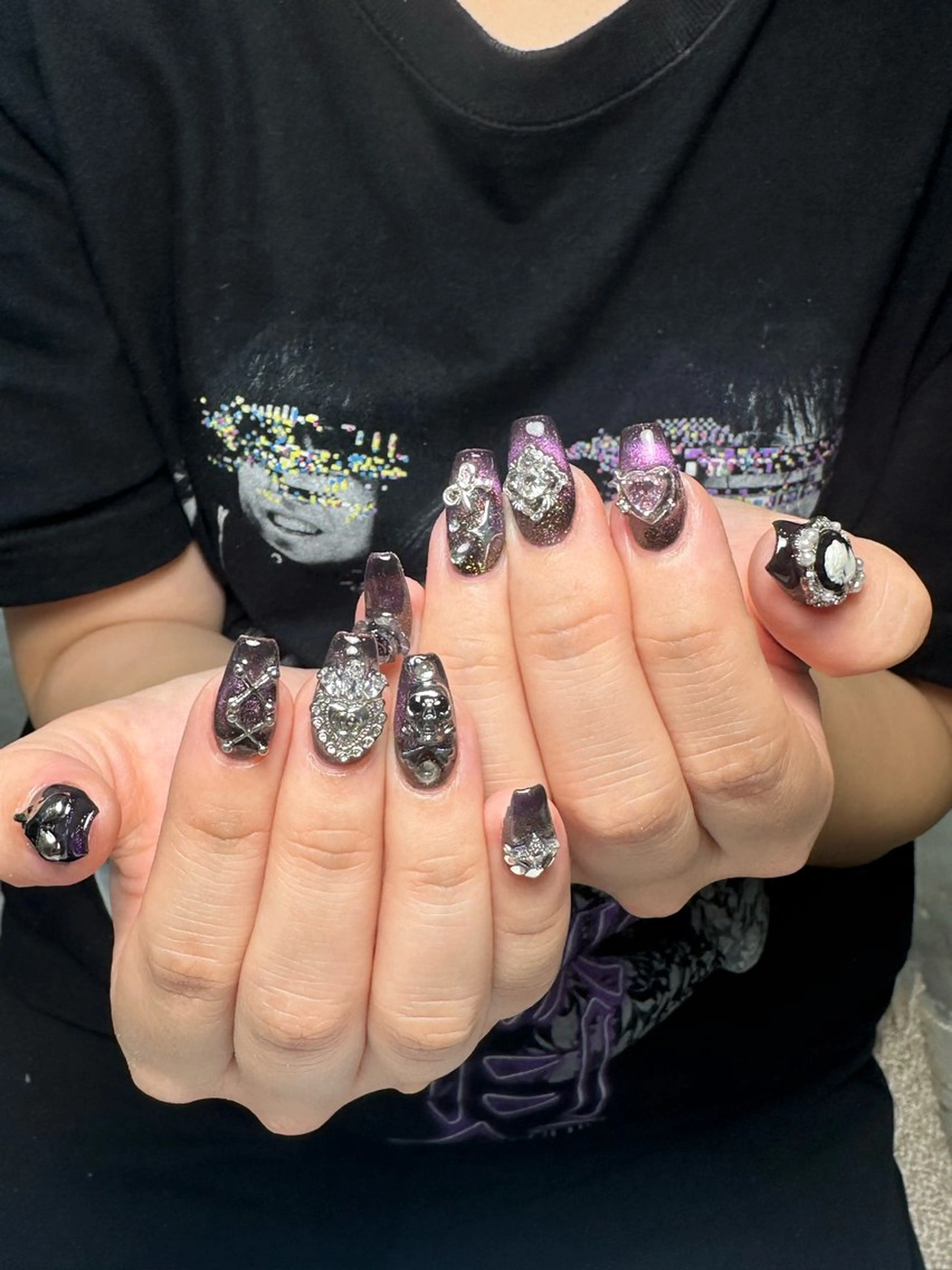 ネイル チークネイル 長さ出し フレンチネイル ジェルネイル キラキラネイル ハンドネイル 🫧M. nailsのネイルデザイン