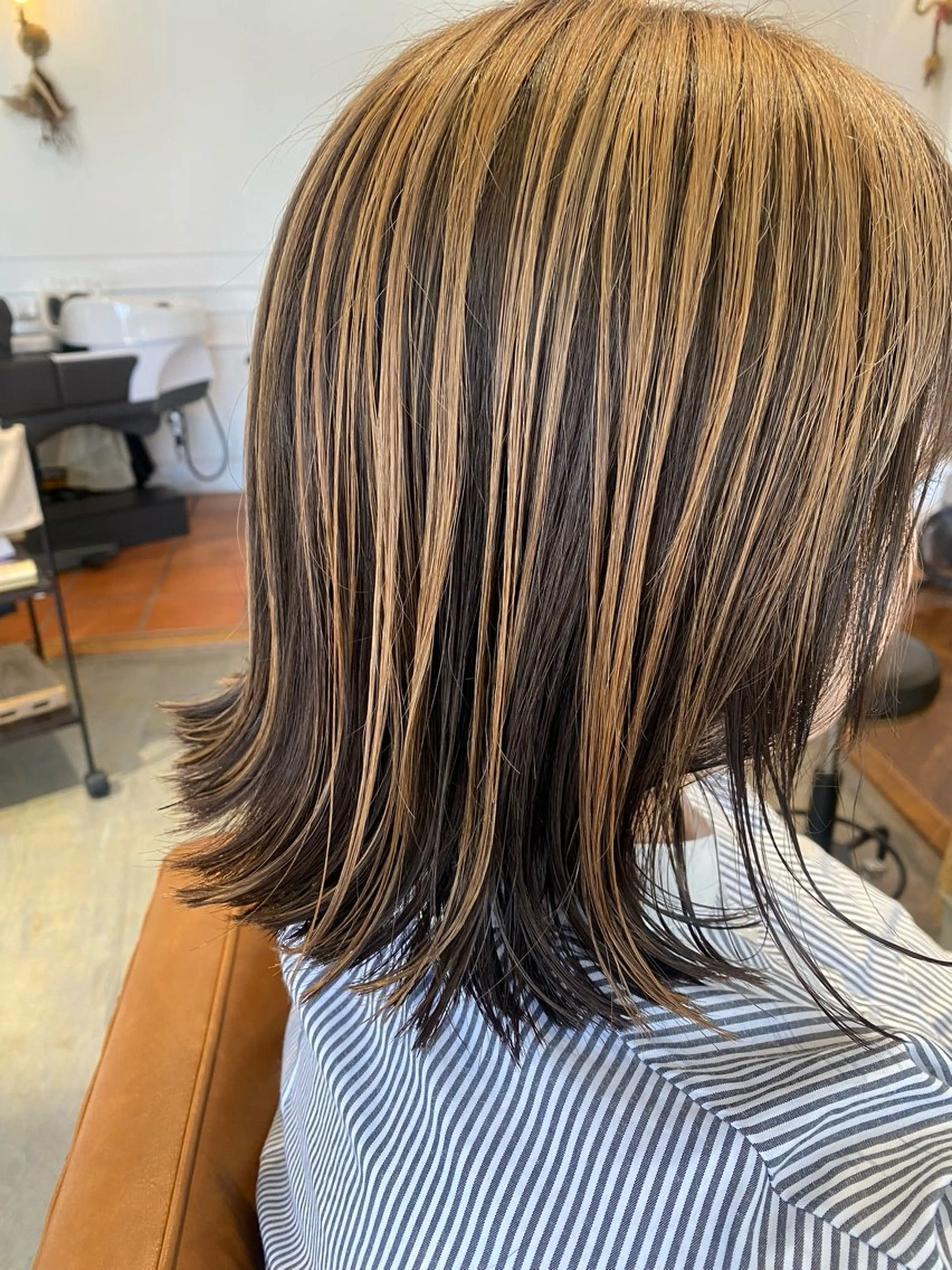 ミディアム カラー ブリーチ ボブ 立和名 泉のヘアスタイル