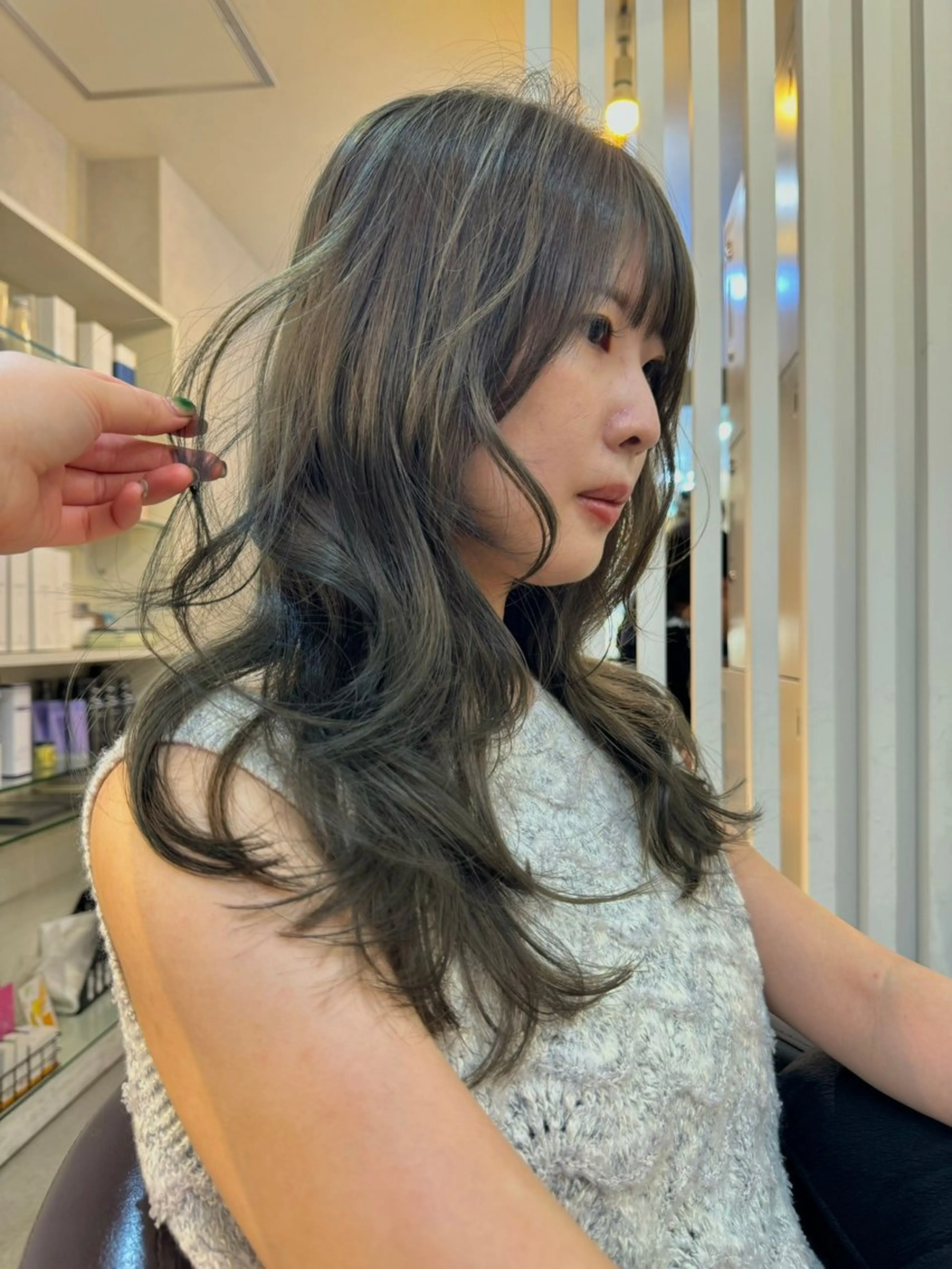 セミロング カラー カット ヘアカラー トリートメント 🪽似合わせカラー RENA.🪽🩶のヘアスタイル