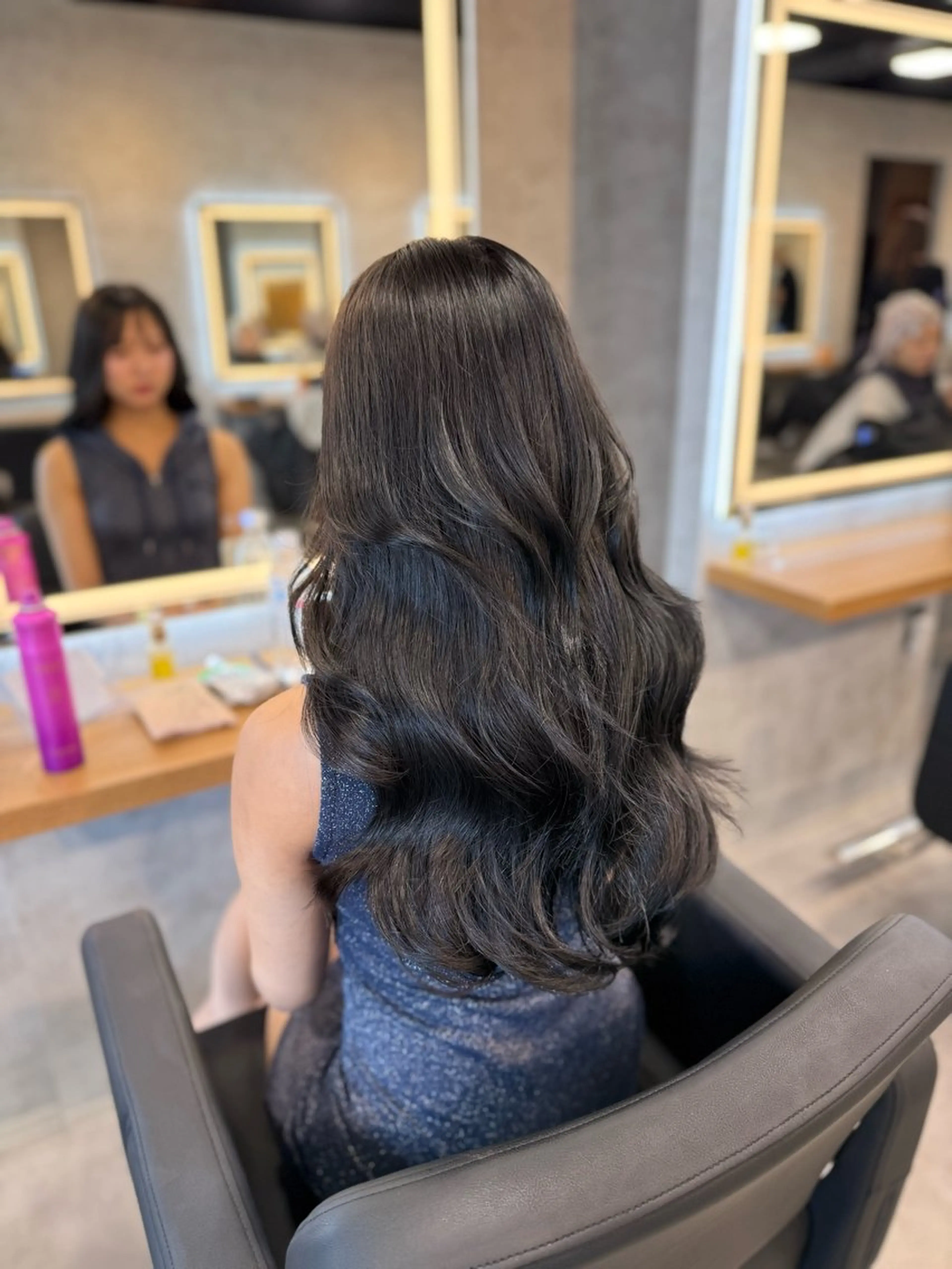 ロング カラー ヘアアレンジ カット ヘアカラー トリートメント ヘアセット レイヤー×透明感カラ ーHAYATOのヘアスタイル