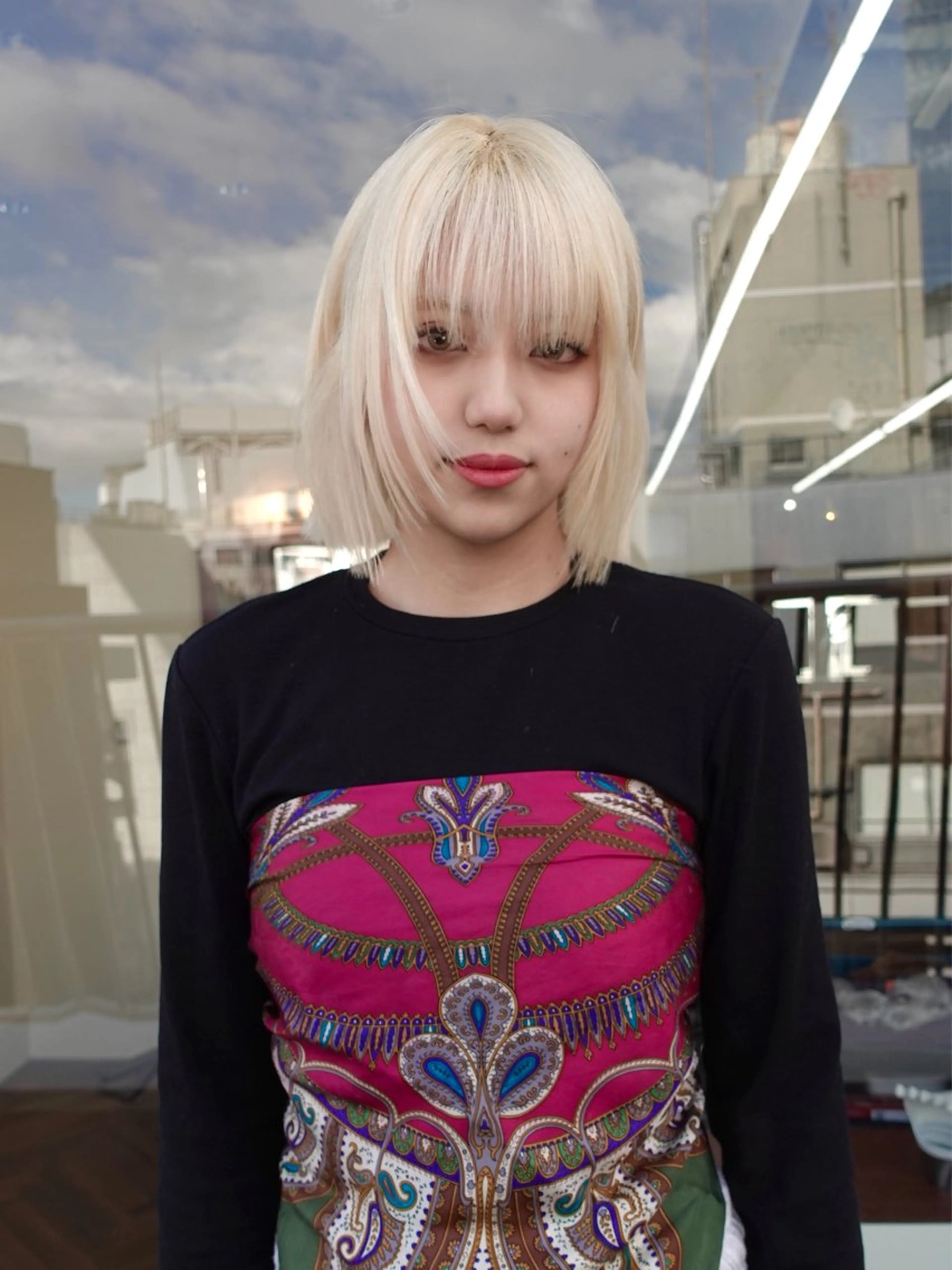 ミディアム カラー ブリーチ ケアブリーチ ダブルカラー ハイトーンカラー ボブ ヘアカラー トリートメント ヘアセット レイヤー専門家 ダブルカラー修のヘアスタイル