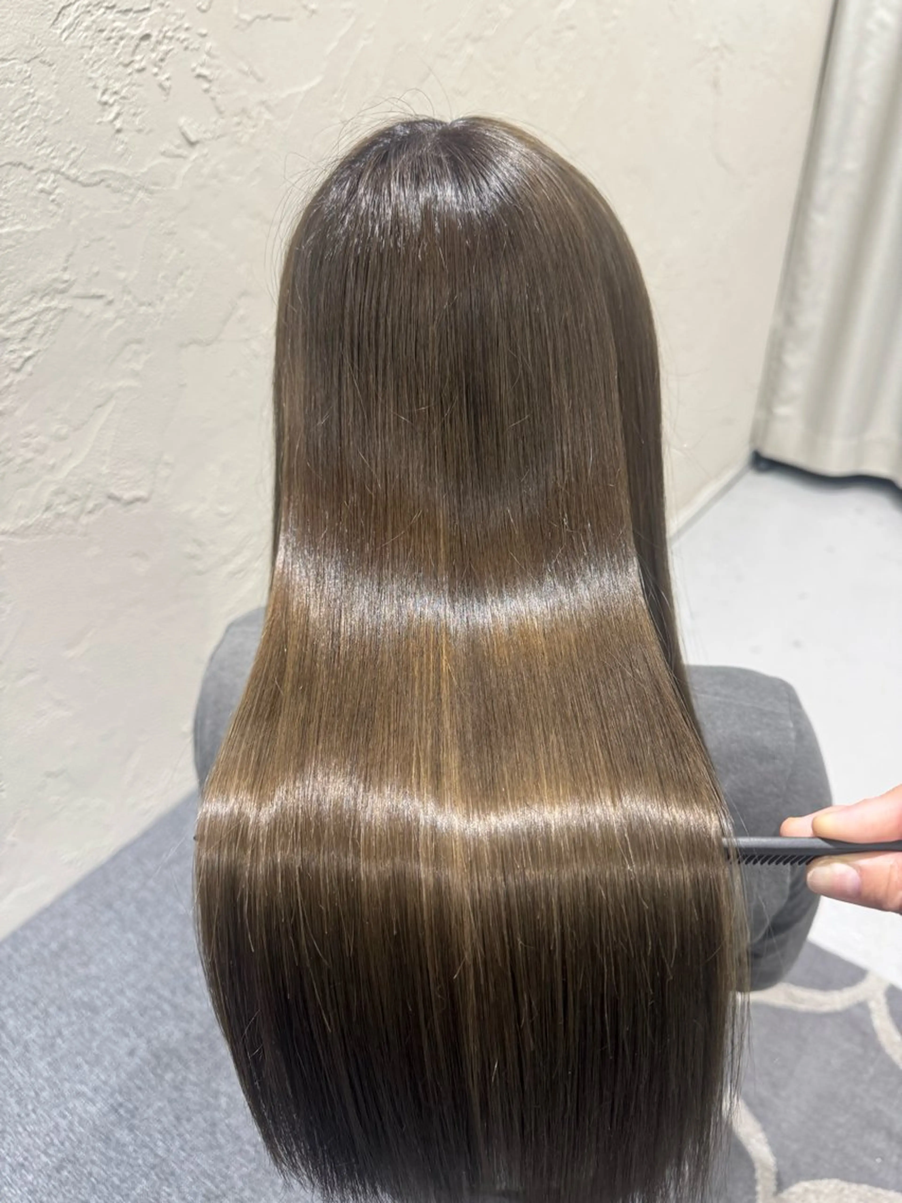 ロング 池戸 梨衣のヘアスタイル