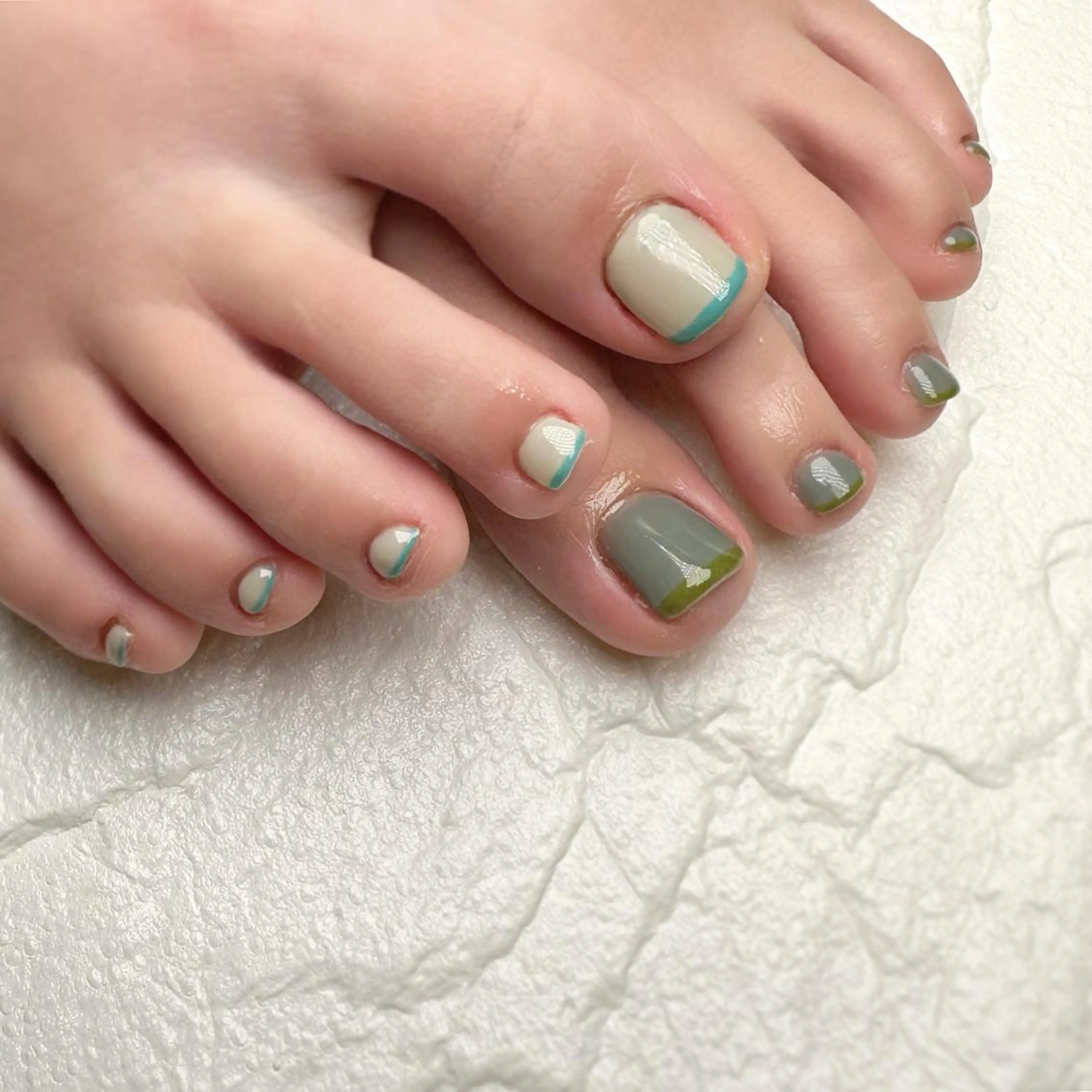 ネイル フレンチネイル フットネイル ameria meguのネイルデザイン