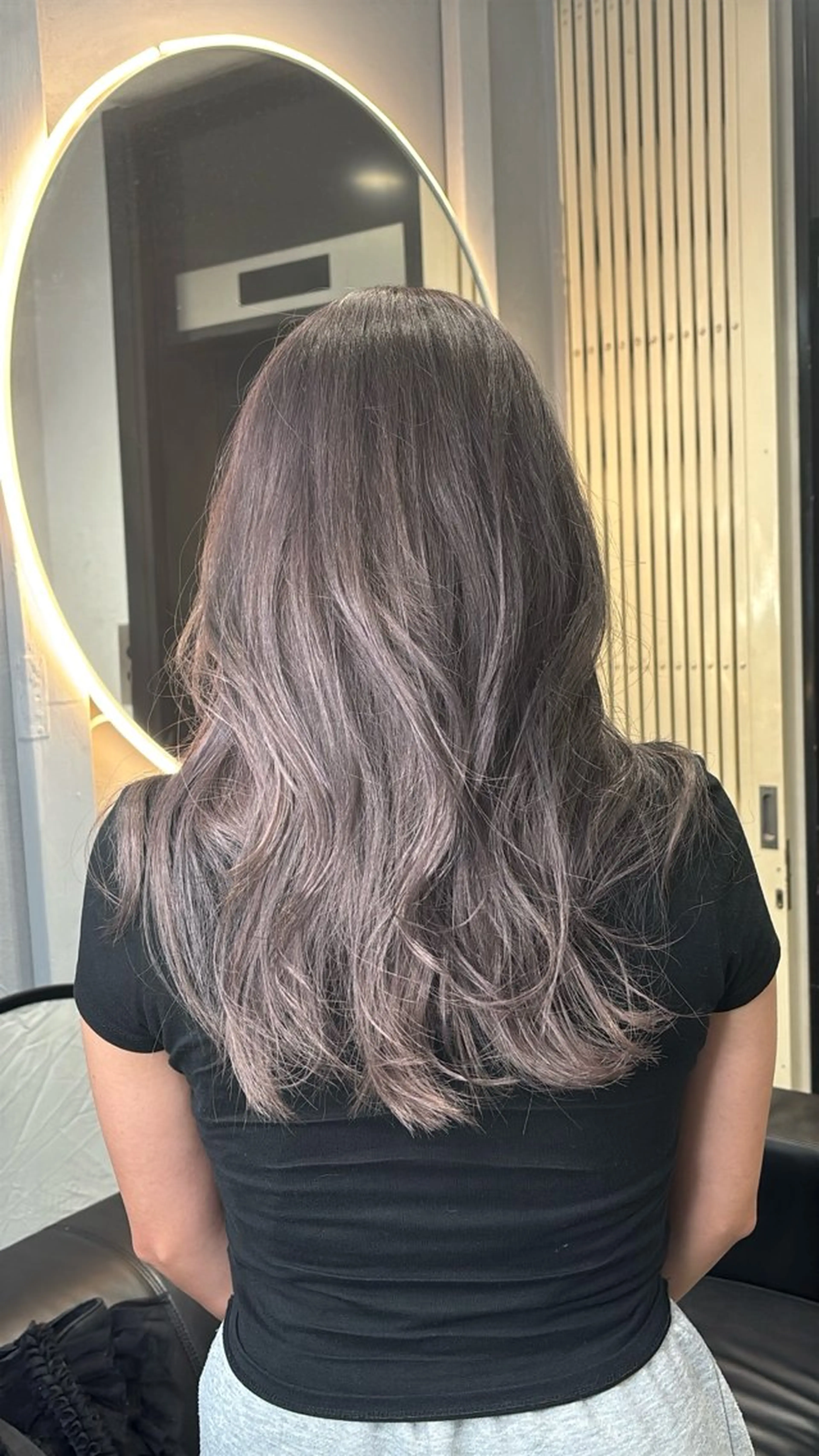 ロング ヘアカラー トリートメント ヘアセット 韓国ヘア/ブリーチ無 しWカラー/オリーブのヘアスタイル