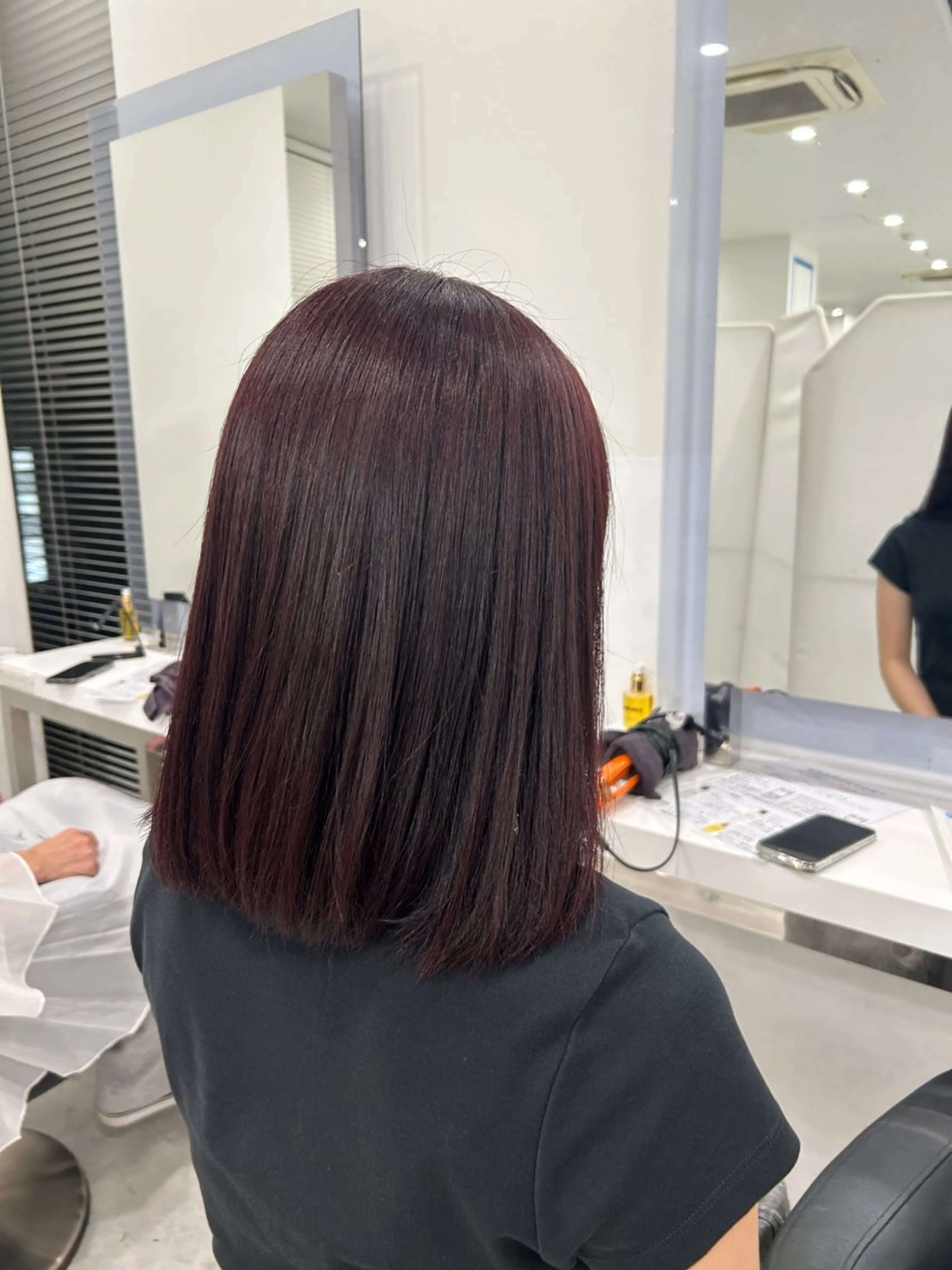 ミディアム カット ヘアカラー 艶カラー美髪縮毛矯正 /髪質改善✨️ユウキのヘアスタイル