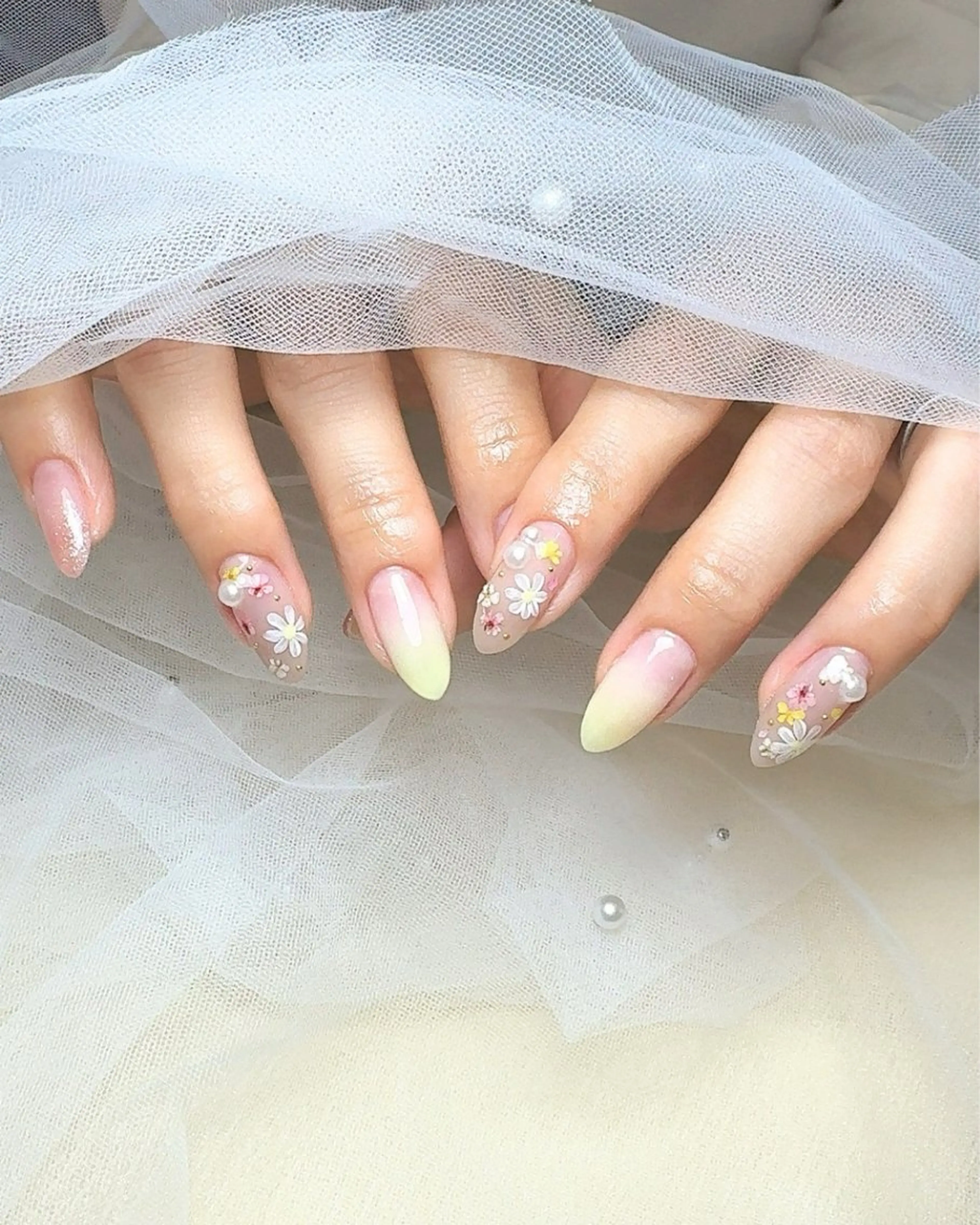 ネイル 春ネイル 黄色 Nail by EN*Namiのネイルデザイン