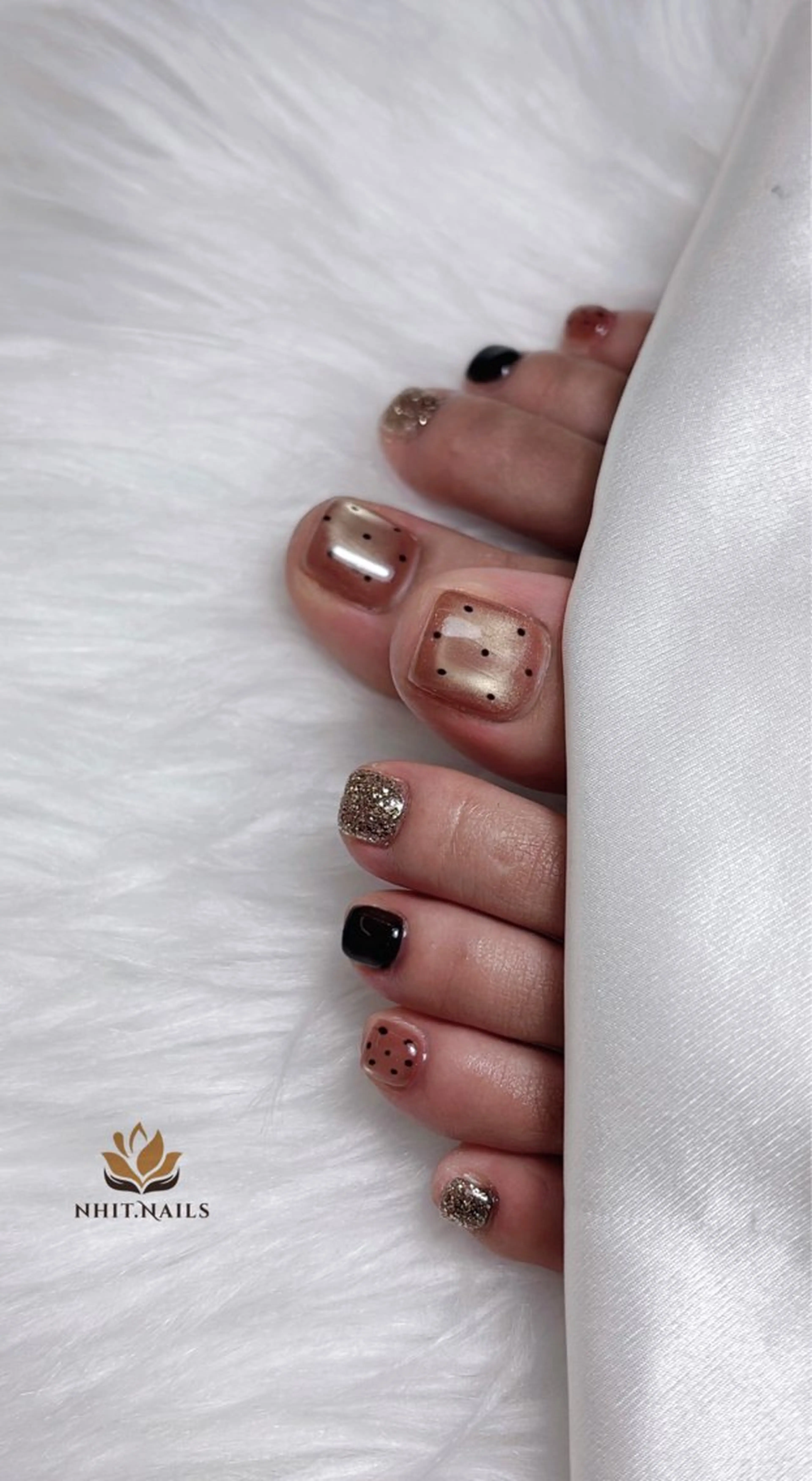ネイル フットネイル Nhit Nailsのネイルデザイン