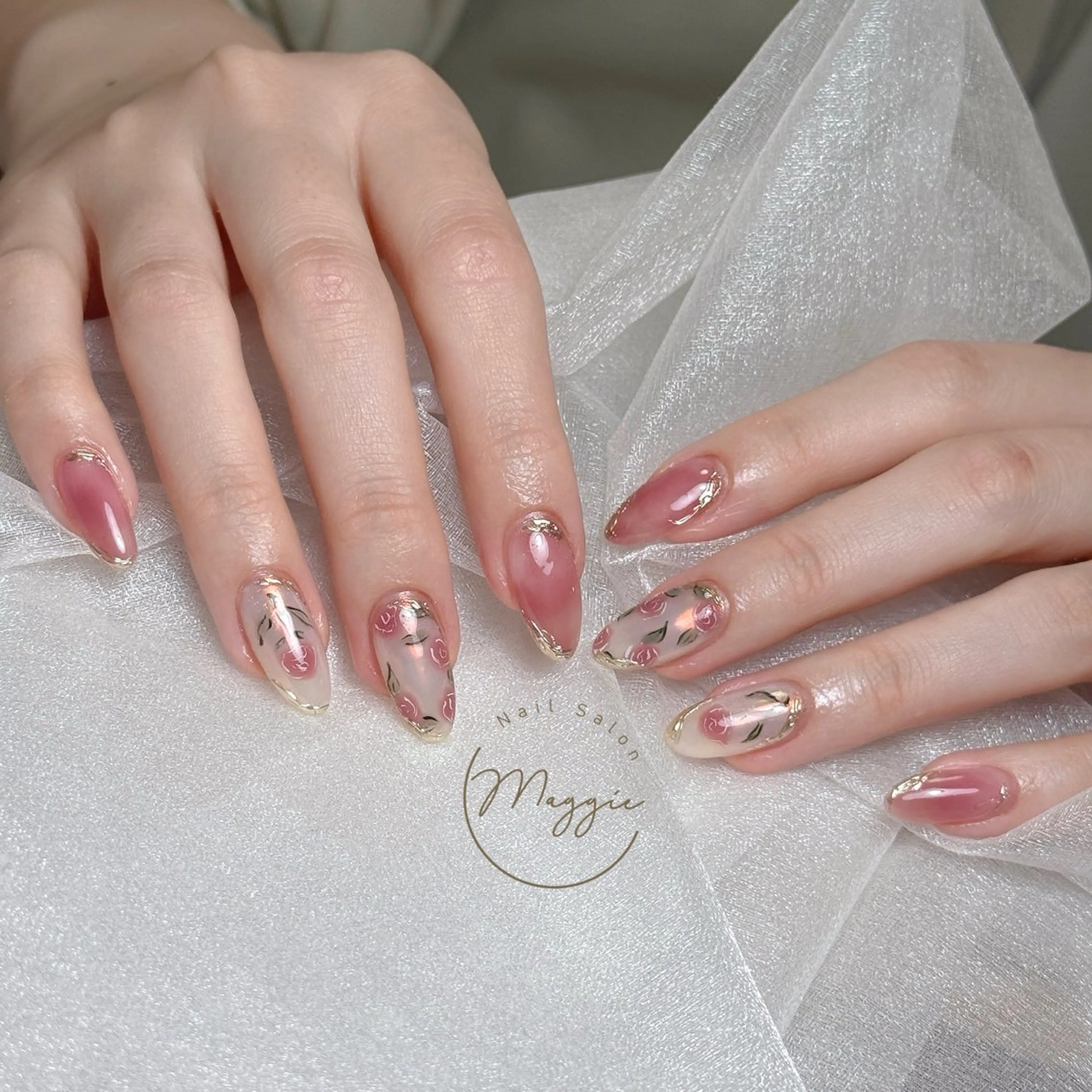 🪄✨120分持ち込みデザイン・パーツ付け放題「ジェルオフ無料」の写真