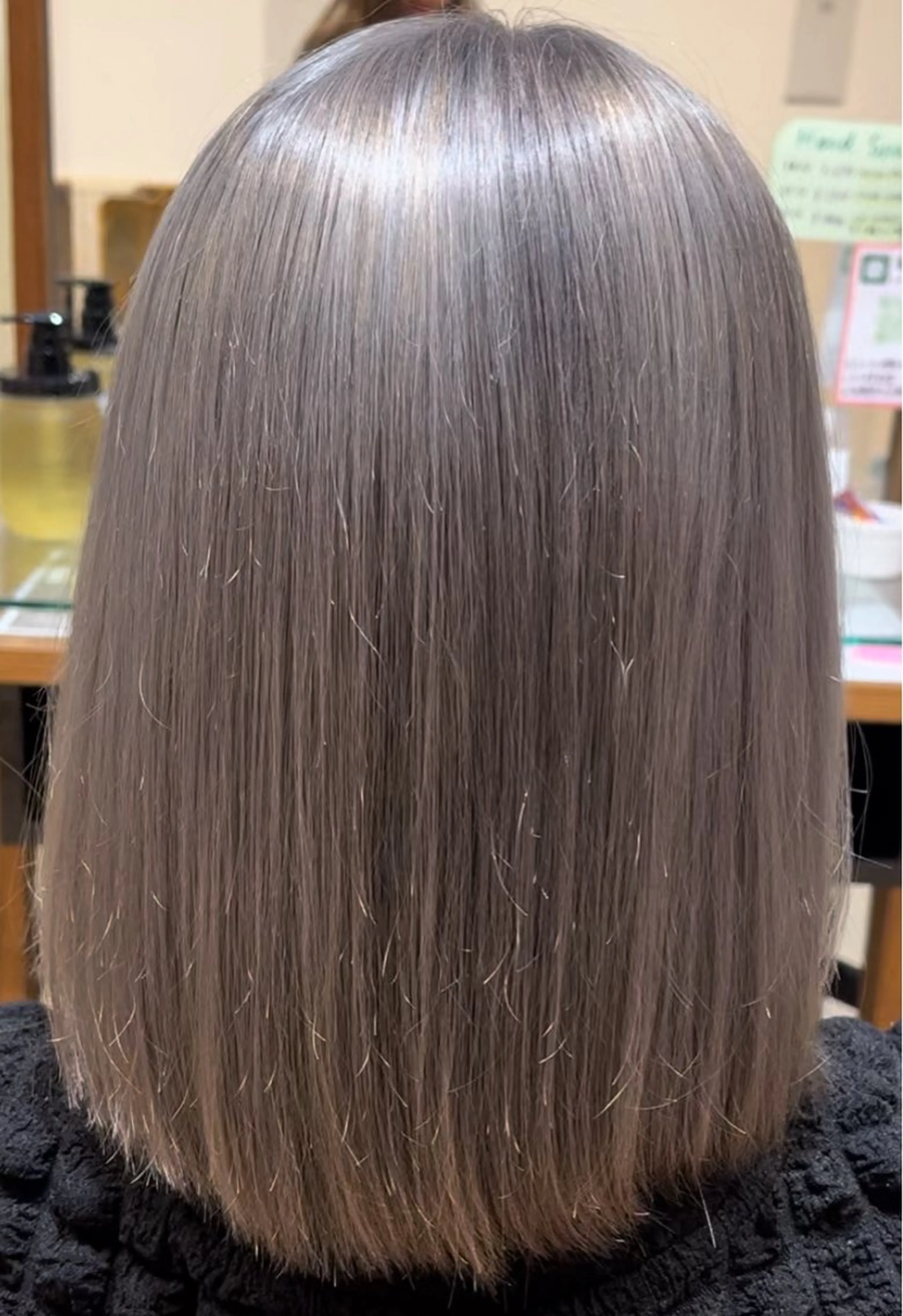 ミディアム 菊池 純香のヘアスタイル