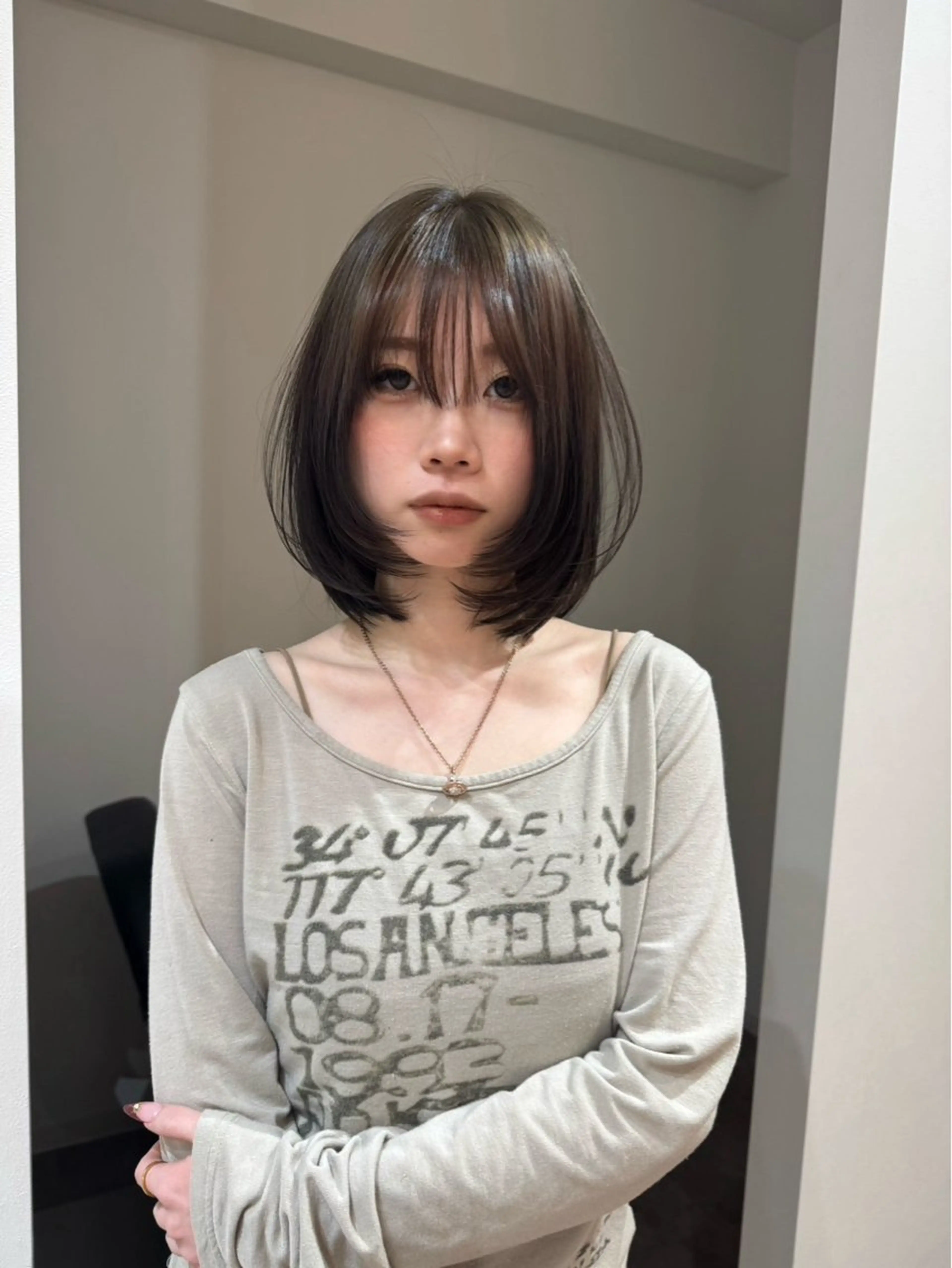 ショート カラー 大人な抜け感レイヤー remi🖤のヘアスタイル