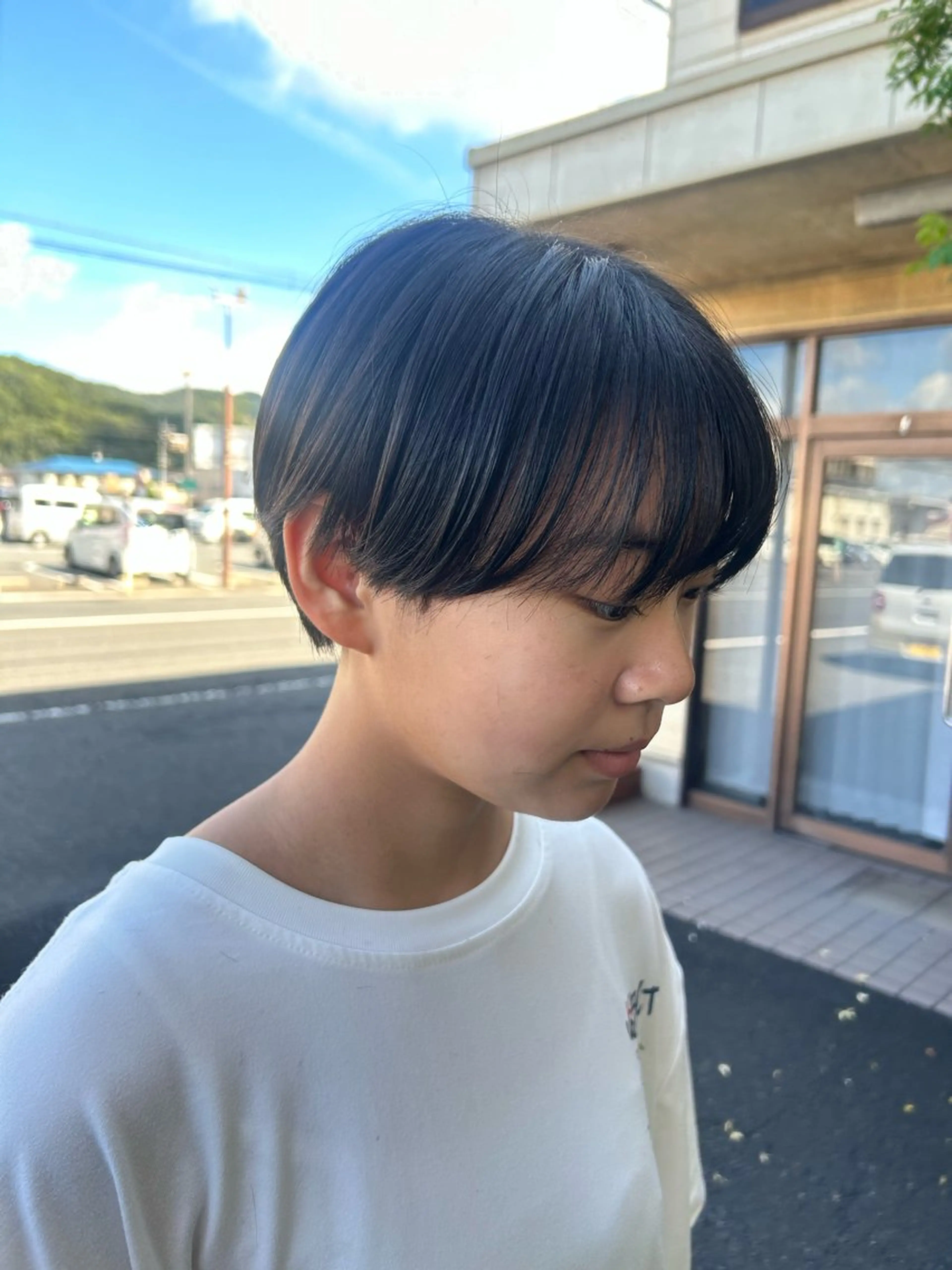 ショート ショートヘア 岩浪 志歩のヘアスタイル