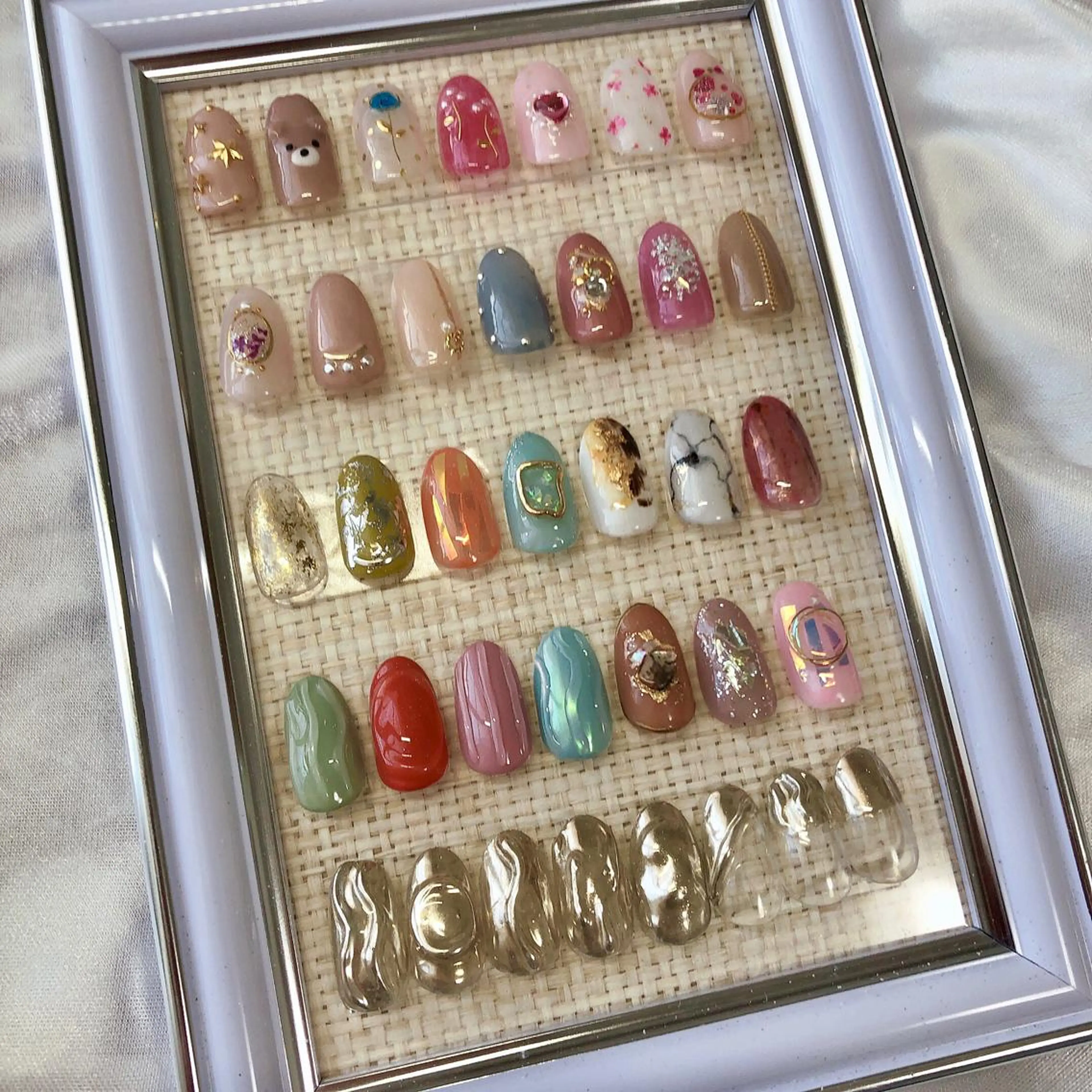 ネイル アートネイル 西岡 杏のネイルデザイン