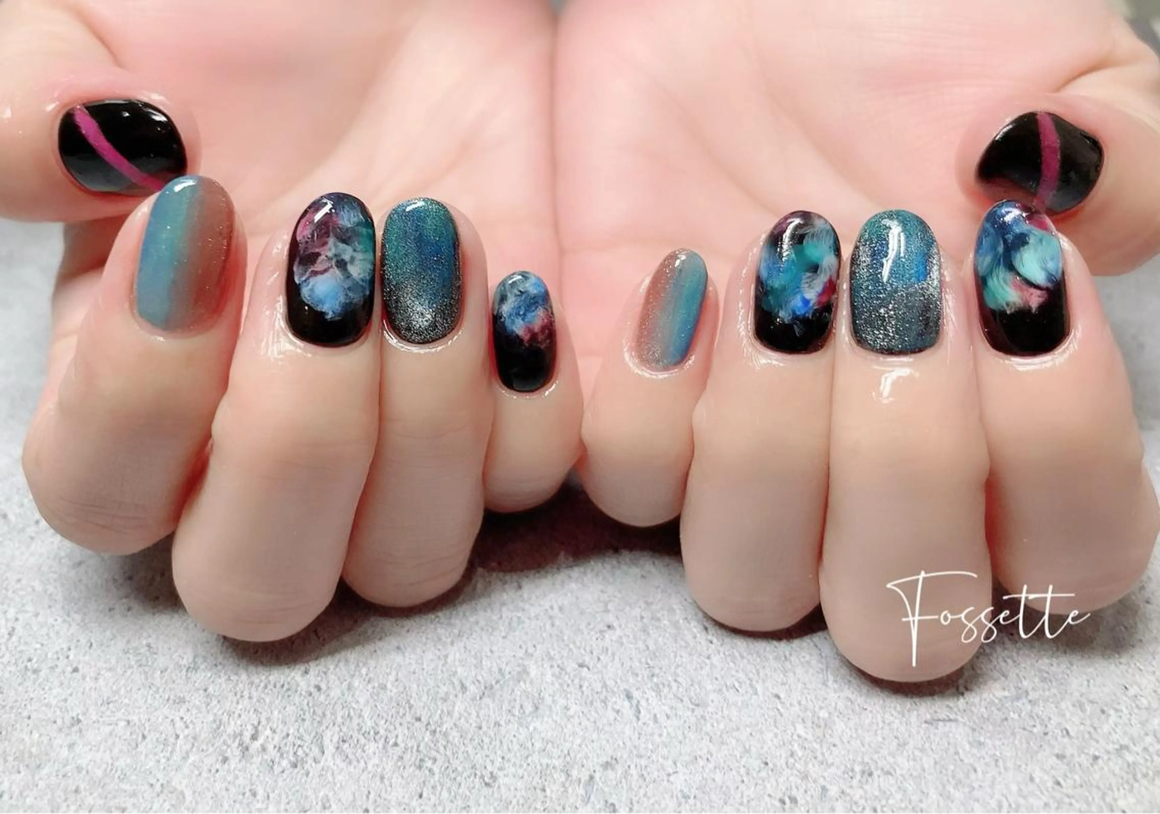 ネイル マグネットネイル ニュアンスネイル nailsalon Fossetteのネイルデザイン