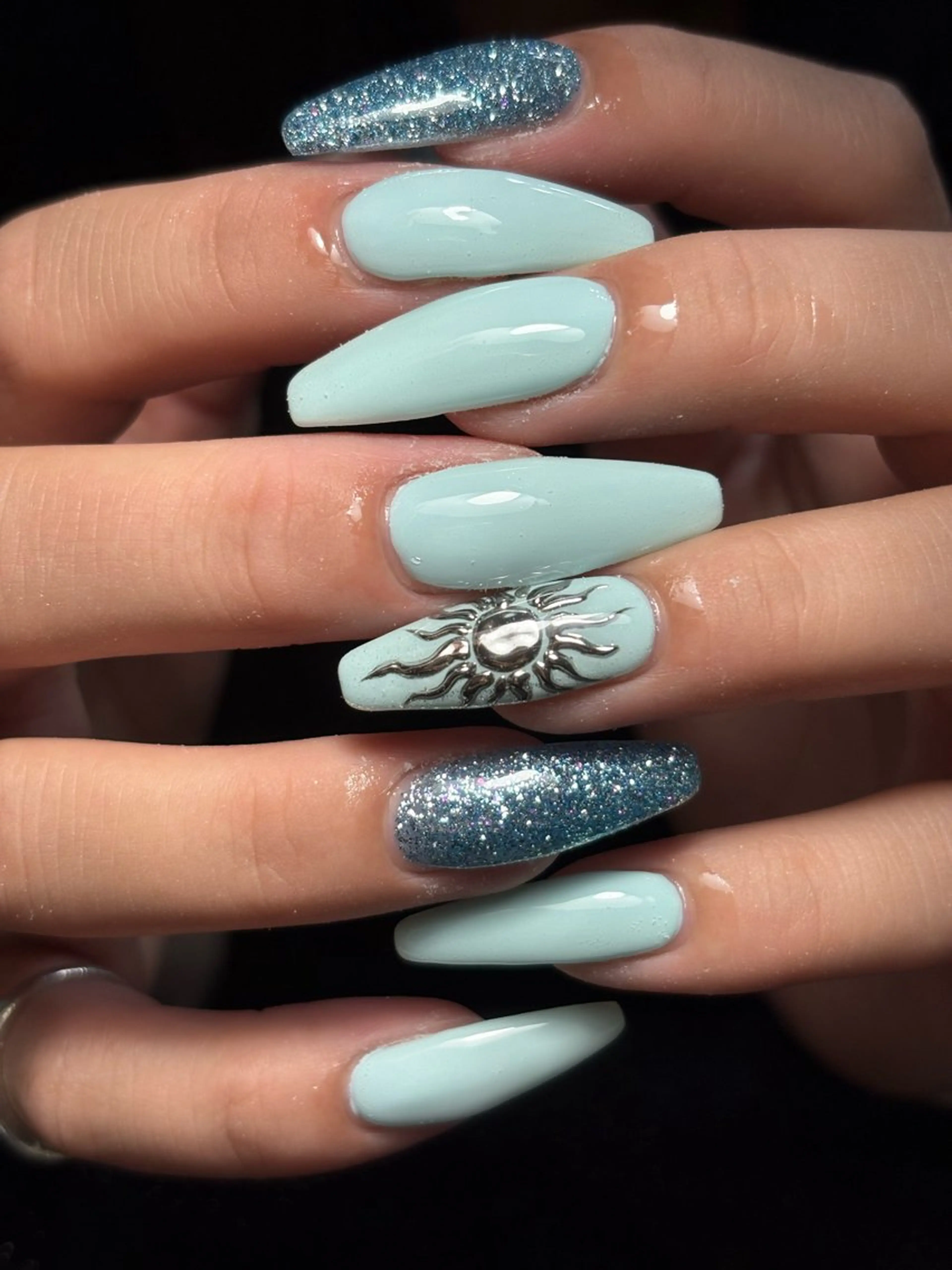 ネイル ハンドネイル フットネイル ✴︎ Delightのネイルデザイン