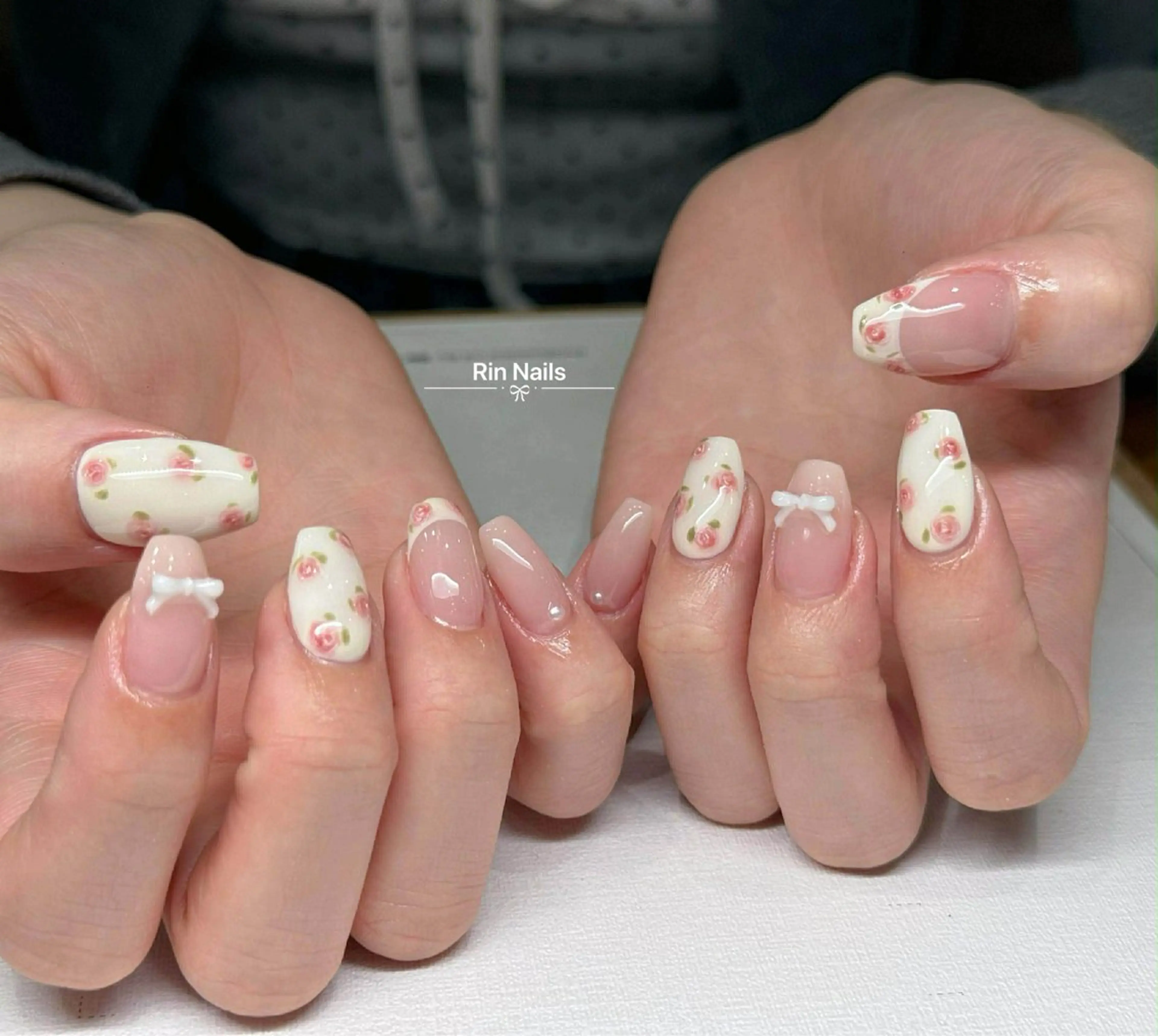 ショート 韓国風ヘア ハンドネイル RIN NAILS ᥫ᭡Migusaのネイルデザイン