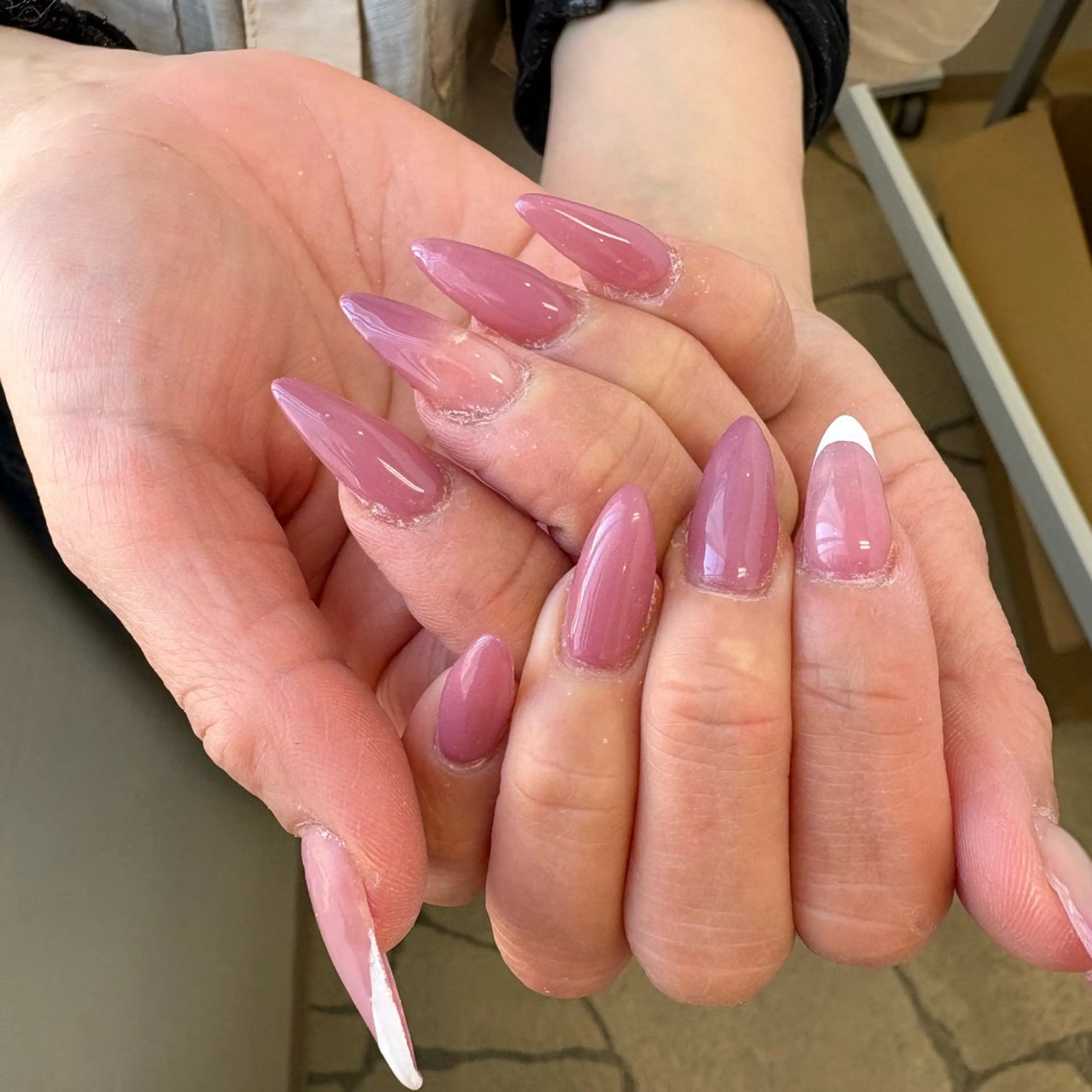 ネイル 長さ出し ワンカラーネイル ネイルチップ シンプルネイル💅 あゆのネイルデザイン