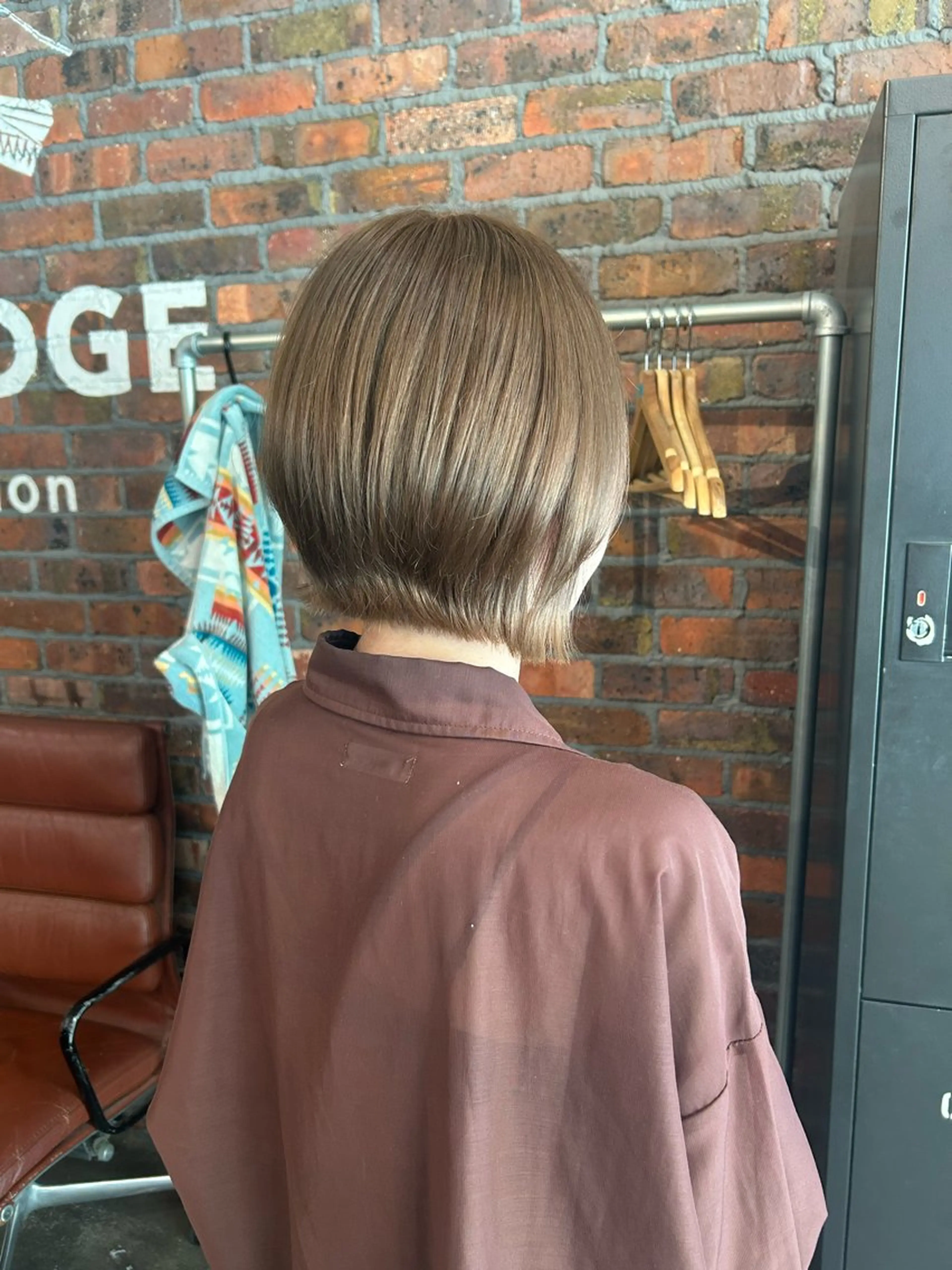 ショート カラー ベージュカラー ブリーチ ブリーチなしカラー ヘアカラー the BRIDGE 加藤みのりのヘアスタイル