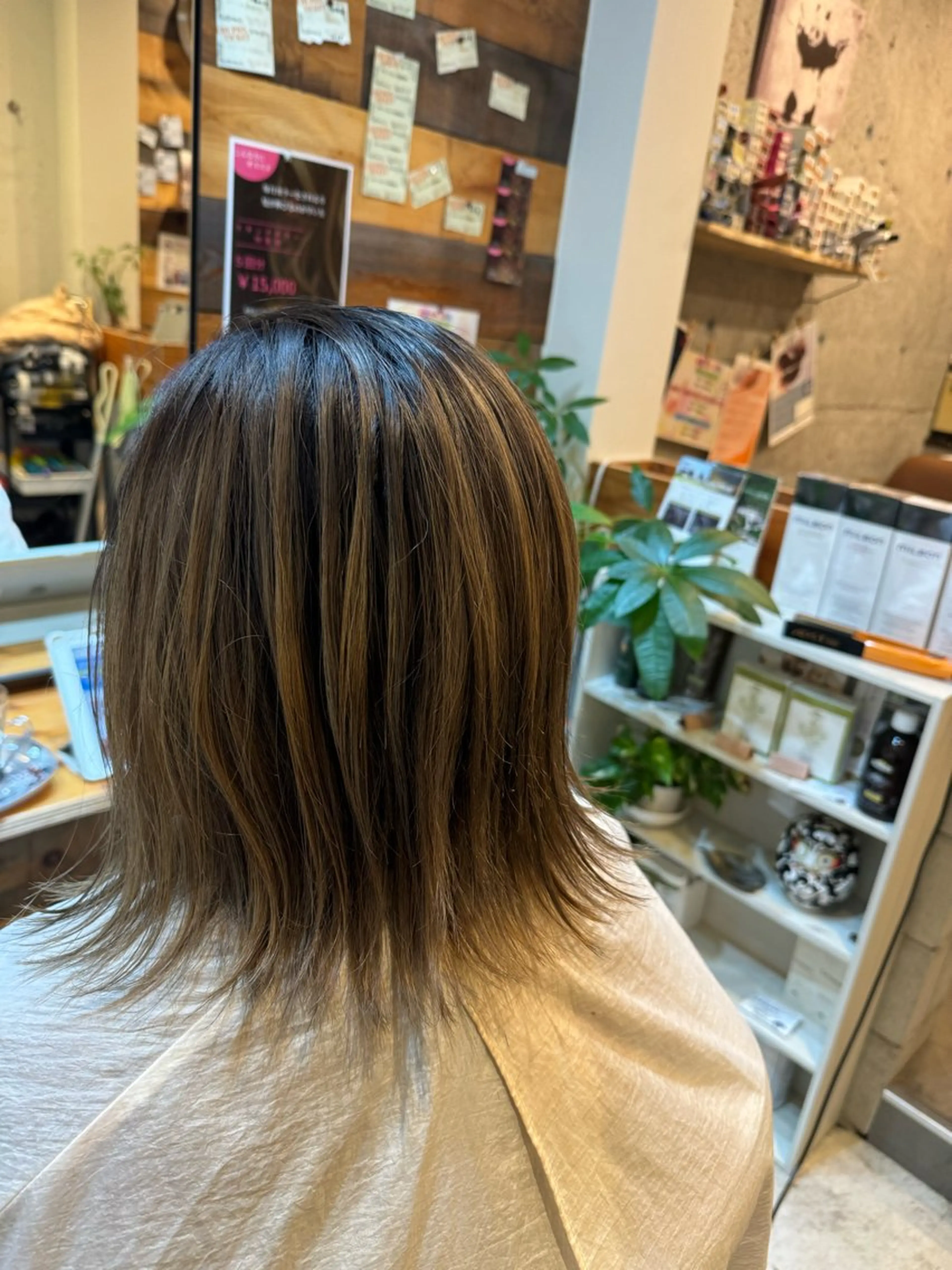 ミディアム カラー Hair Make  feel   フィール所属・森下 麻美子のマツエク・マツパデザイン