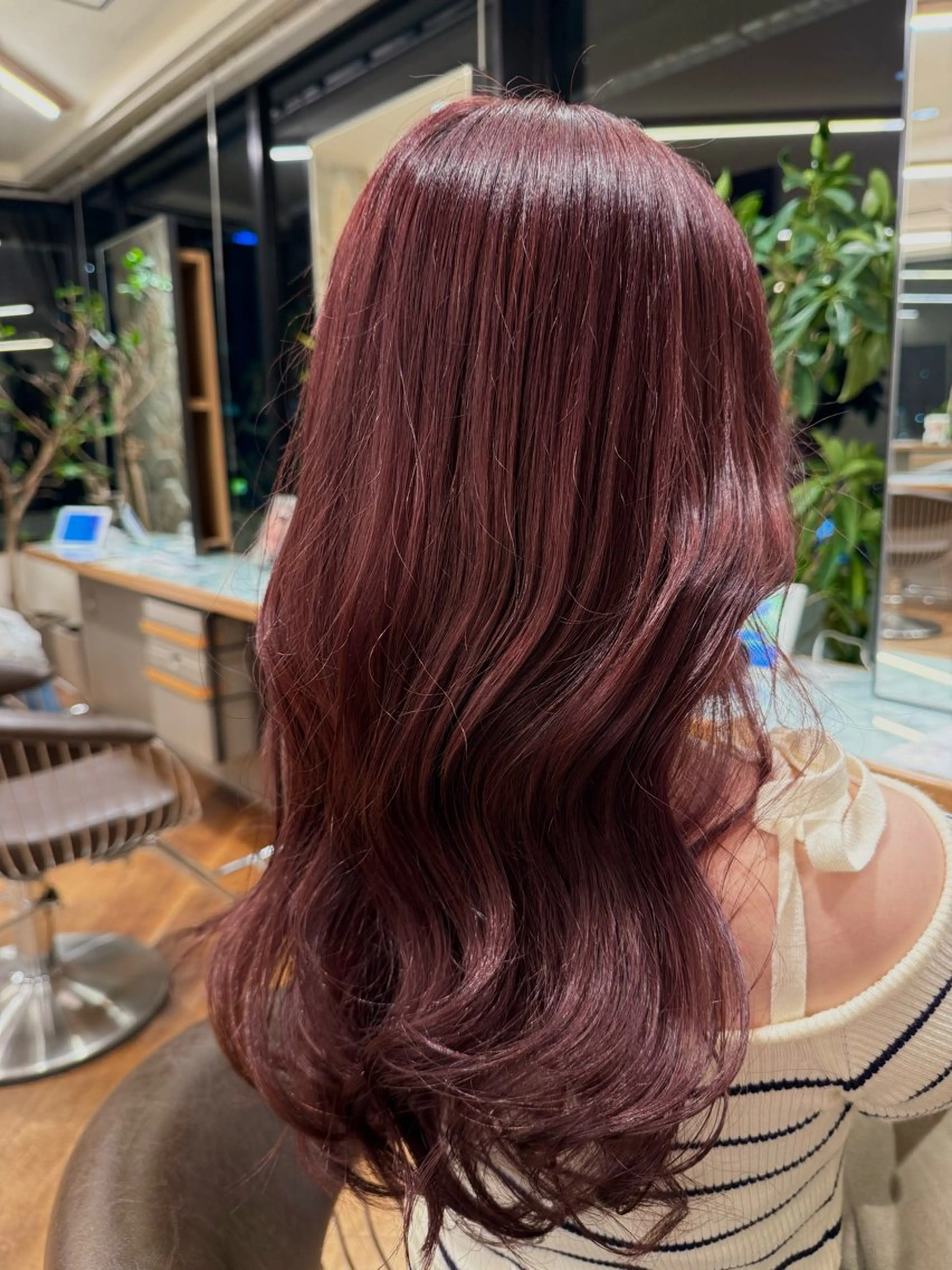 ロング カラー レッドカラー 梅田/カラーモデル/ 前川匠悟のヘアスタイル