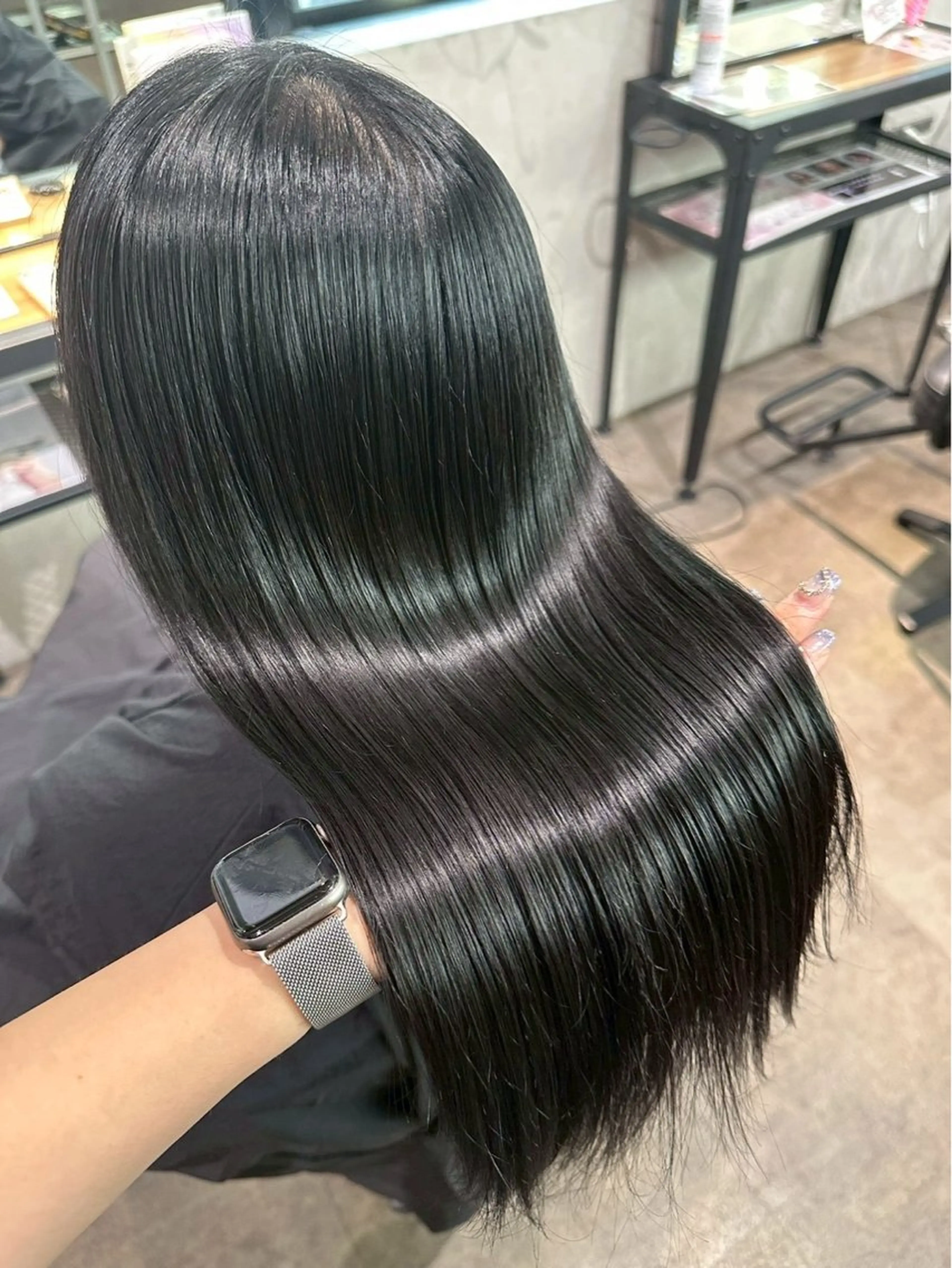 ロング 松村 碧のヘアスタイル