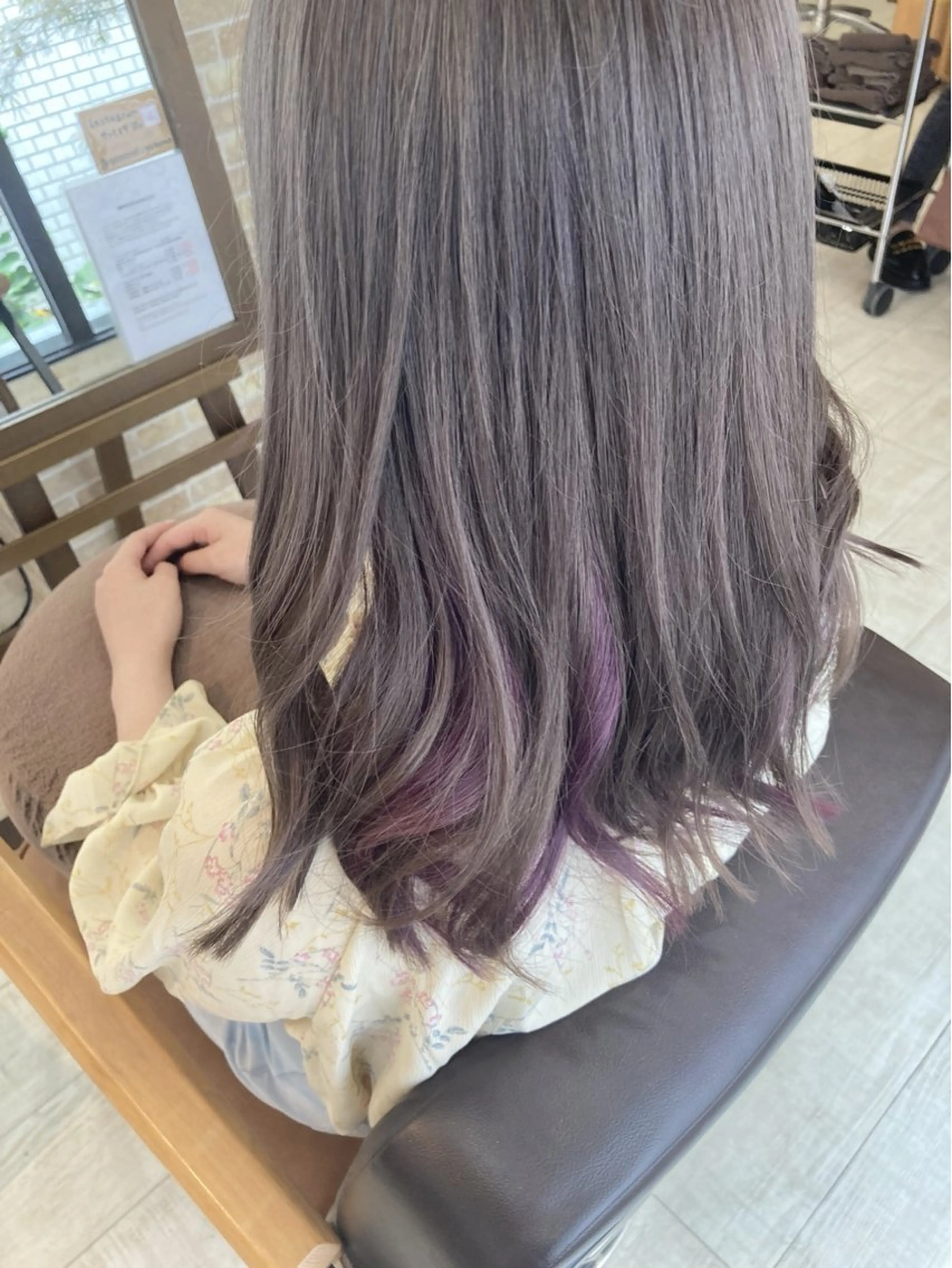 セミロング カラー Mina Akiyamaのヘアスタイル
