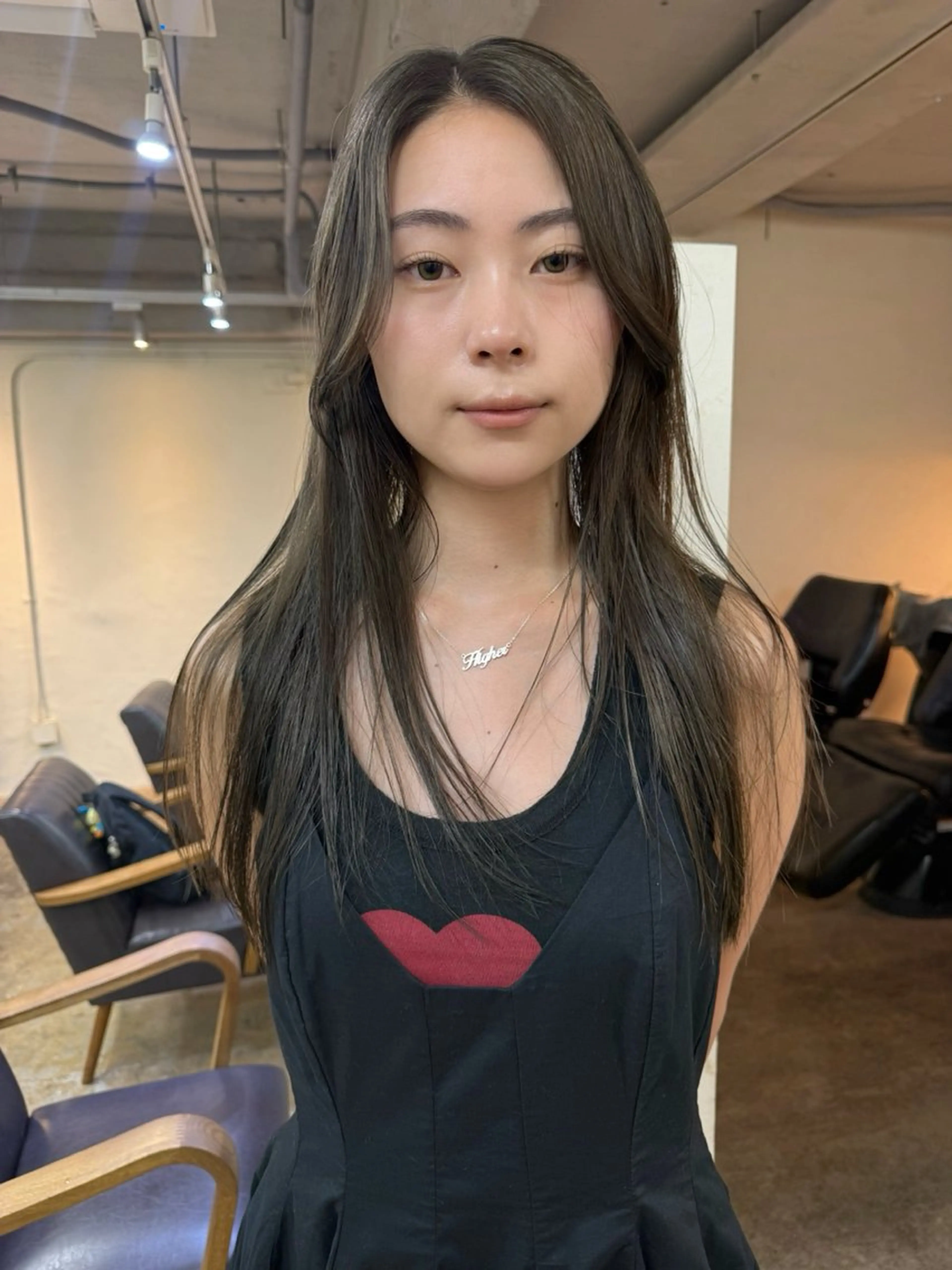 ロング カラー ベージュカラー オリーブベージュ カット ヘアカラー トリートメント 森貴裕/ベージュ/ パーマ/オリーブのヘアスタイル