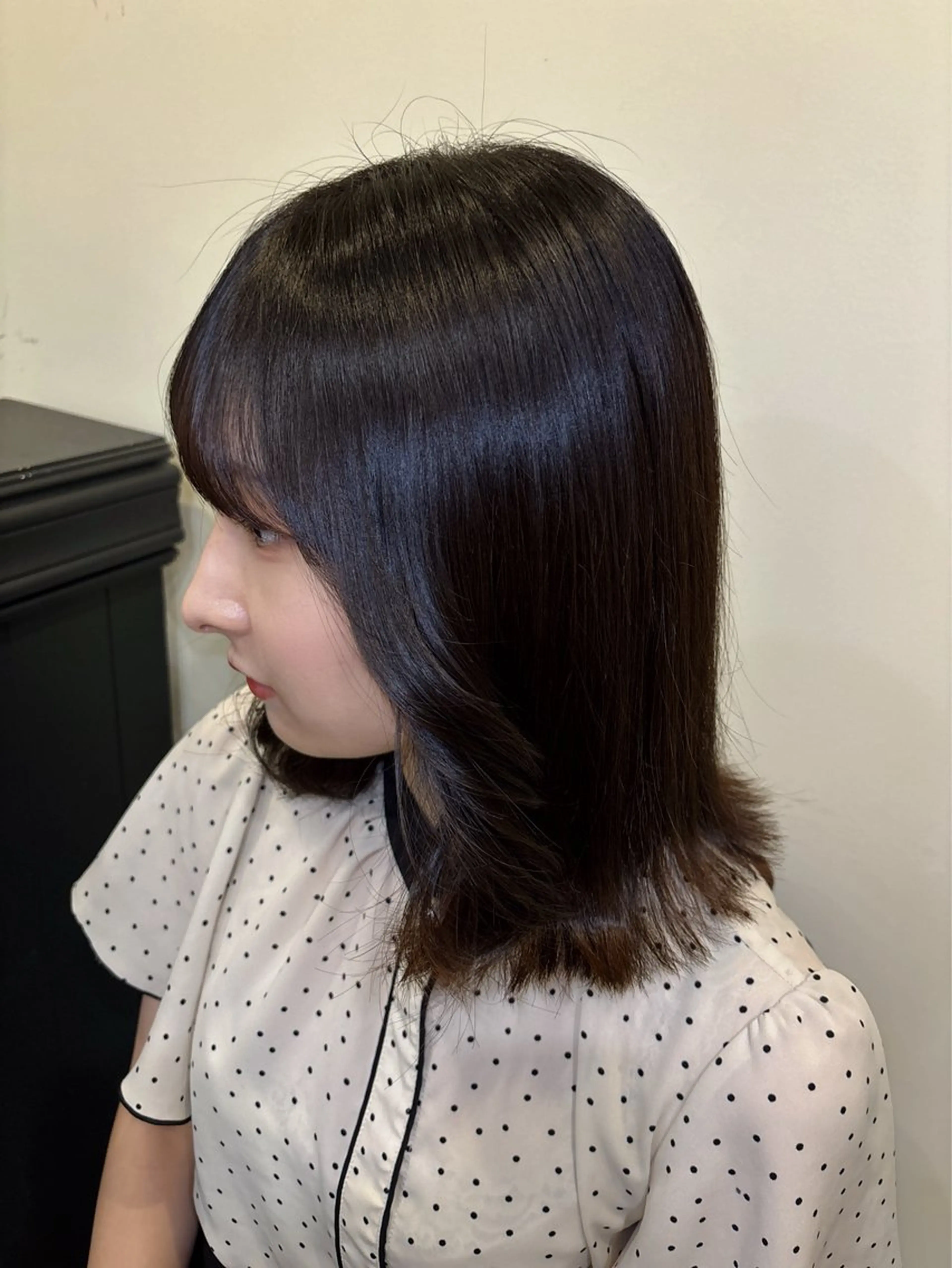 ミディアム カラー 透明感カラー ヘアカラー トリートメント Karin trスタイリスト🥀のヘアスタイル