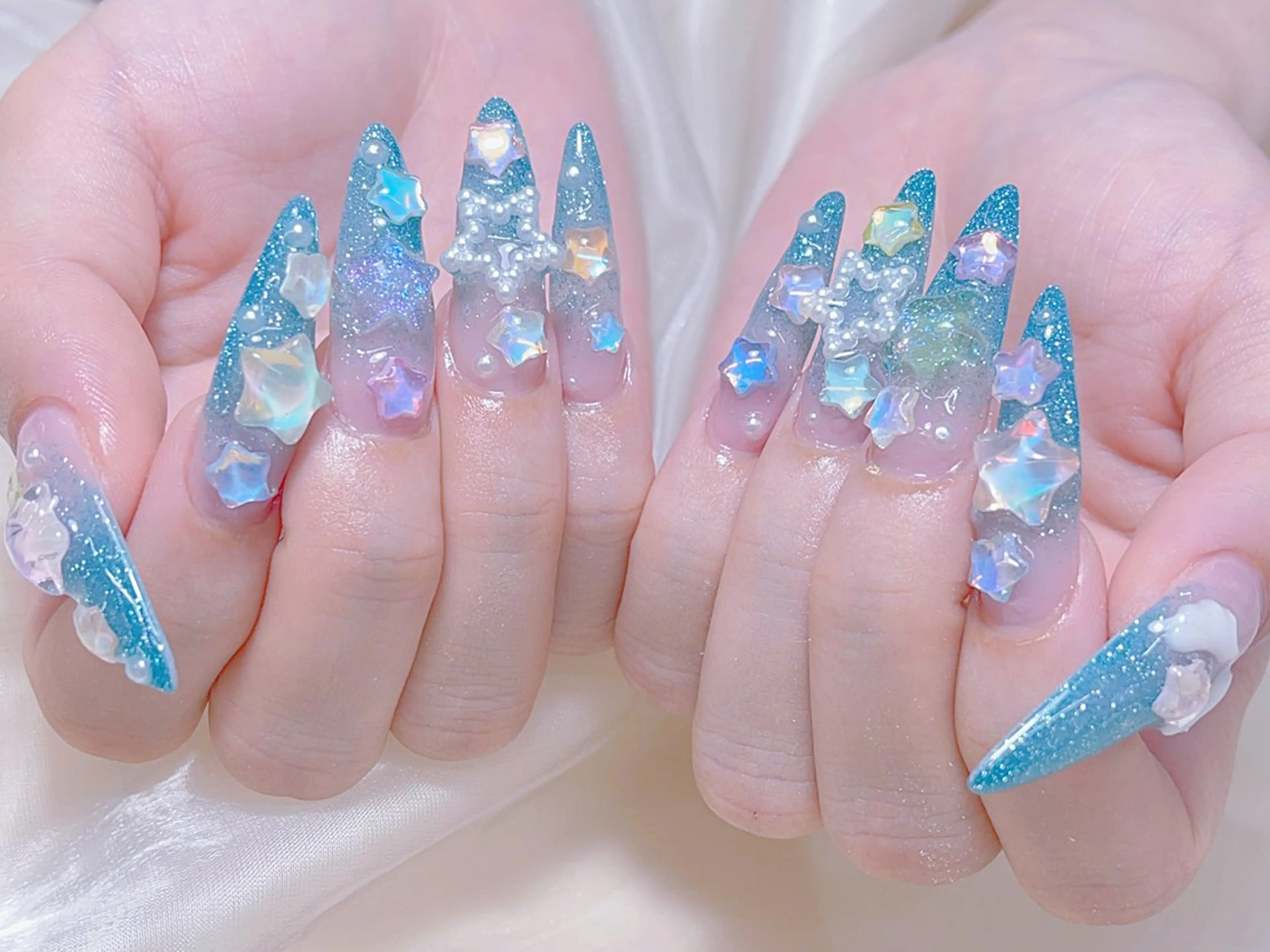 ネイル 🎀ネイルサロン エクラYUI🎀のネイルデザイン