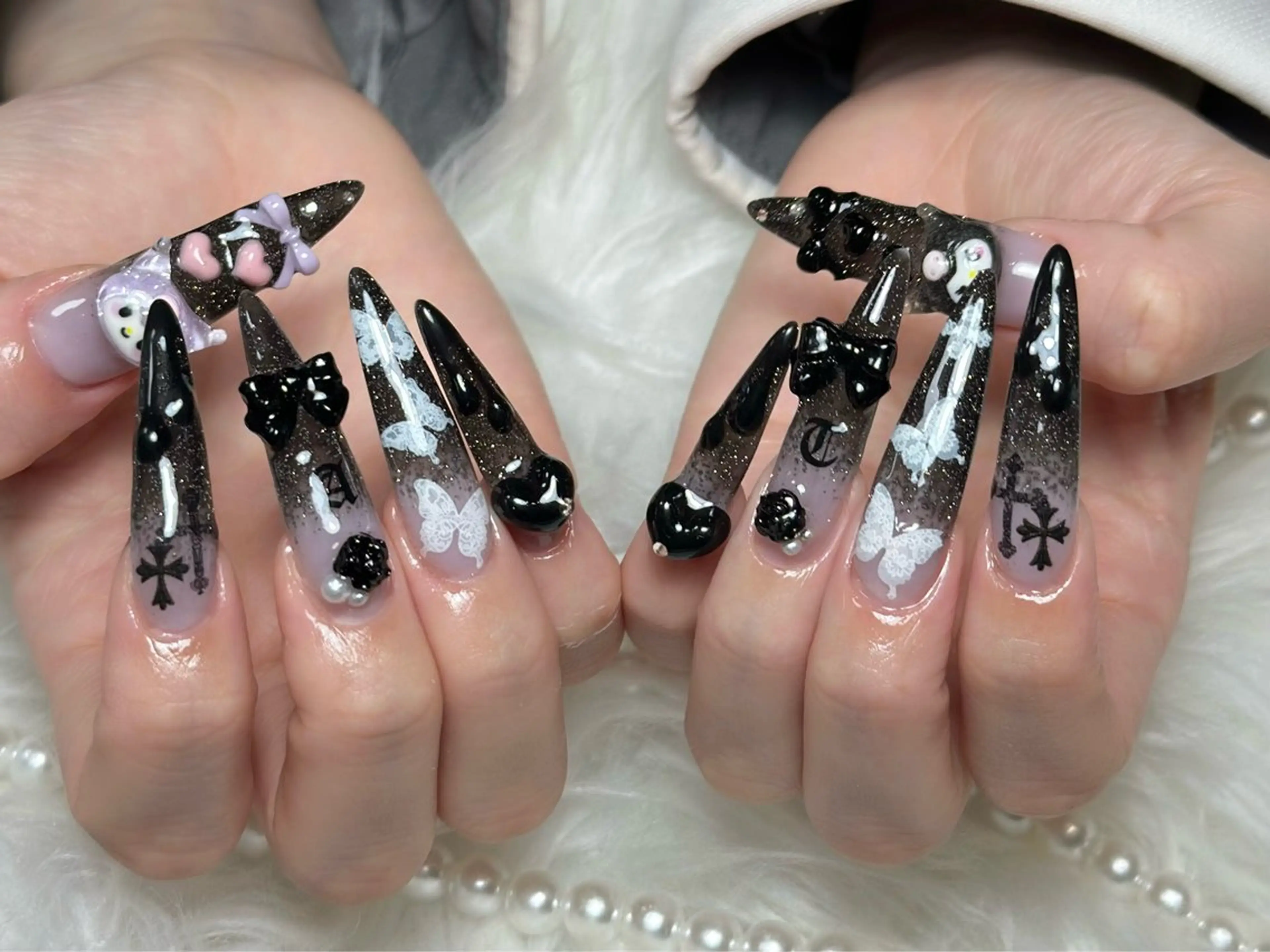 ネイル チークネイル ドット フレンチネイル グラデーション ハート ハンドネイル ハンドケア Eli Nails 新宿のネイルデザイン