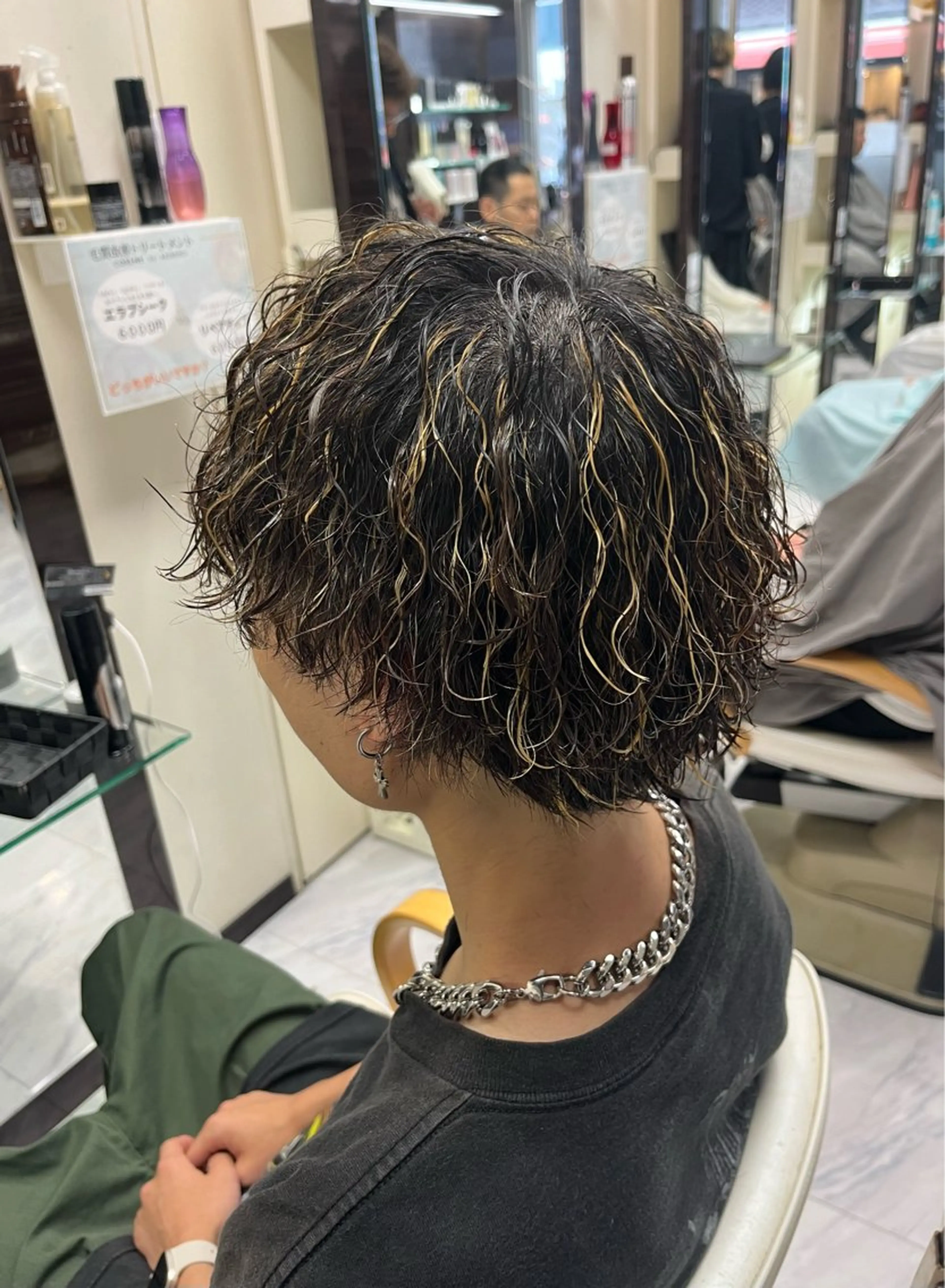 ショート パーマ メンズ メンズハイライト ハイライト カット パーマ トリートメント 🌻メンズカット 落合諒🌻のヘアスタイル