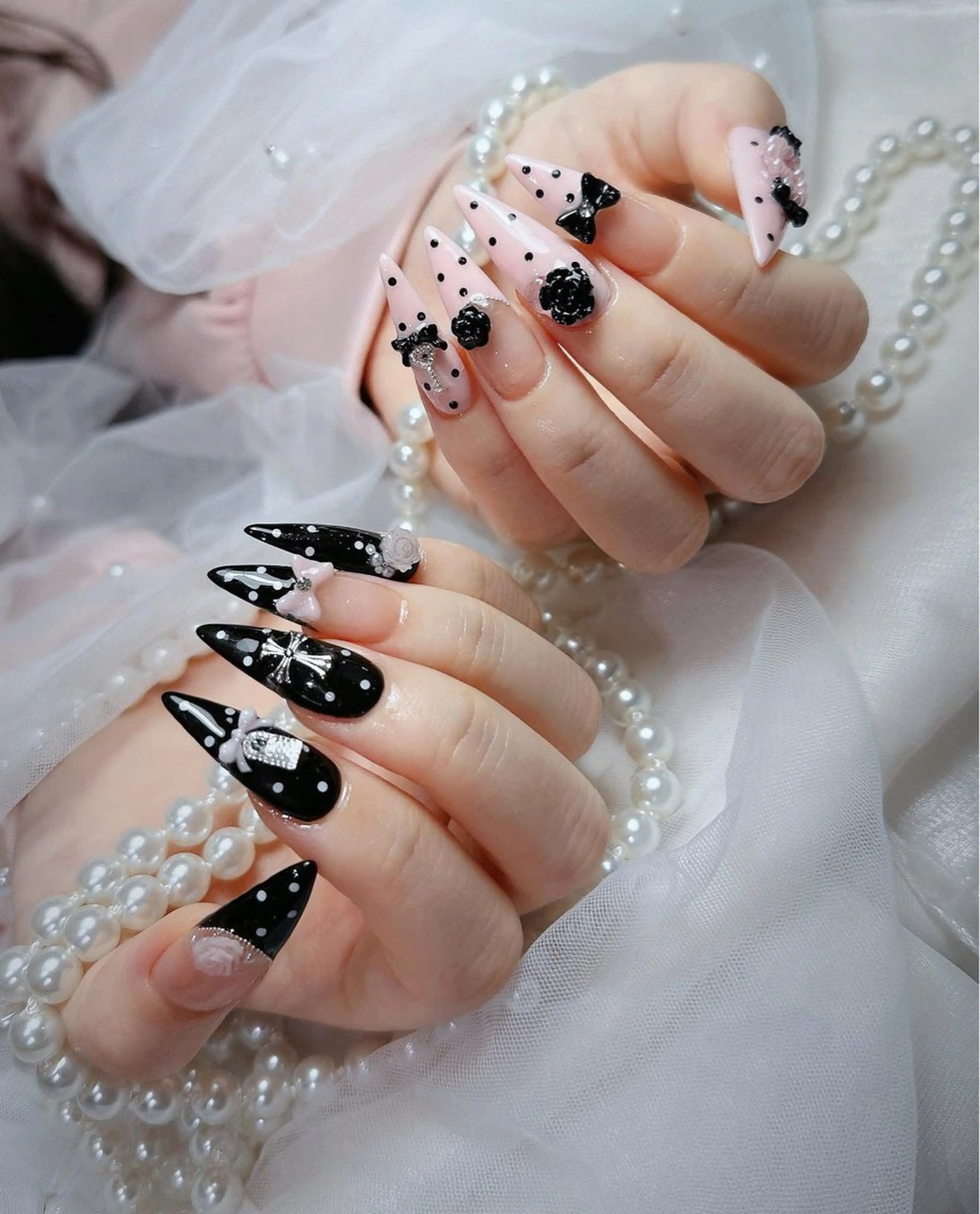 ネイル フレンチネイル キラキラネイル 韓国ネイル シンプルネイル ワンホンネイル ハンドネイル MEI Nailのネイルデザイン